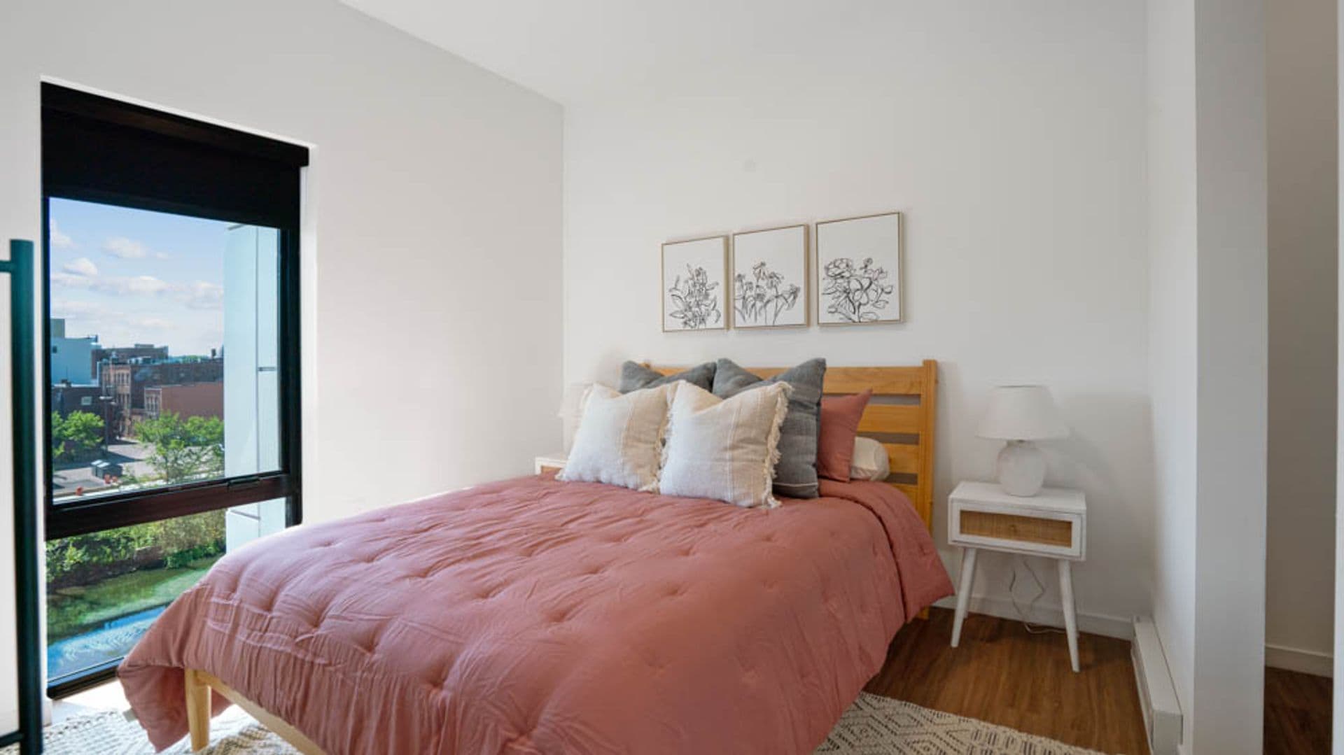 Eau Claire Apartment: 100 N Farwell Street