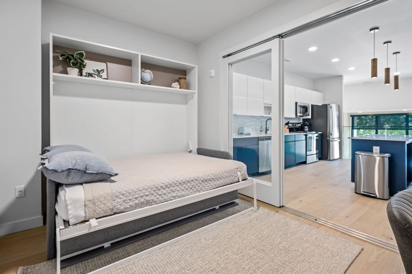 Oshkosh Apartment: 417 Marion Road