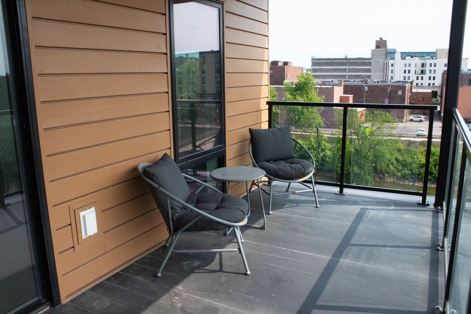 Eau Claire Apartment: 100 N Farwell Street