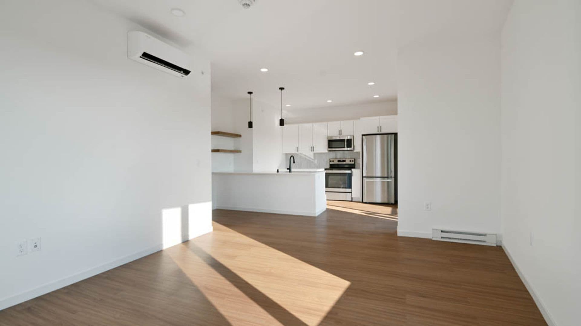 Eau Claire Apartment: 100 N Farwell Street