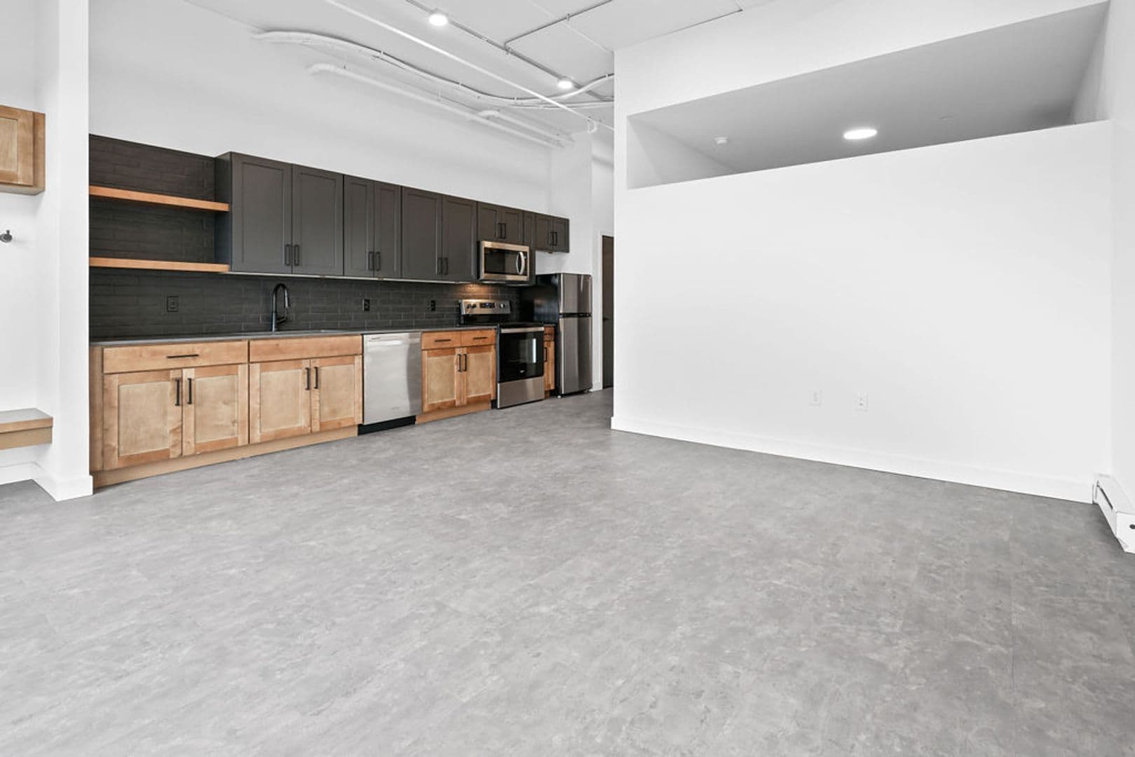Burlington Apartment: 424 North 3rd Street