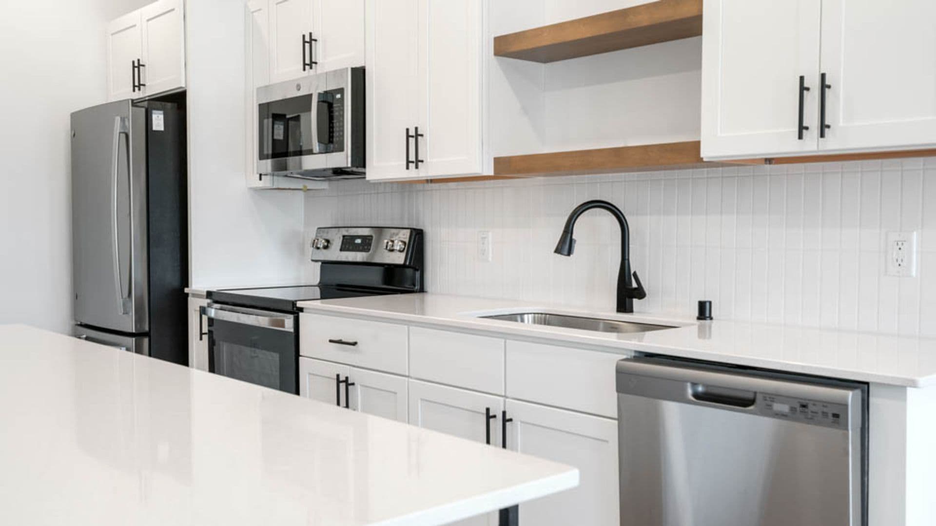 Eau Claire Apartment: 100 N Farwell Street