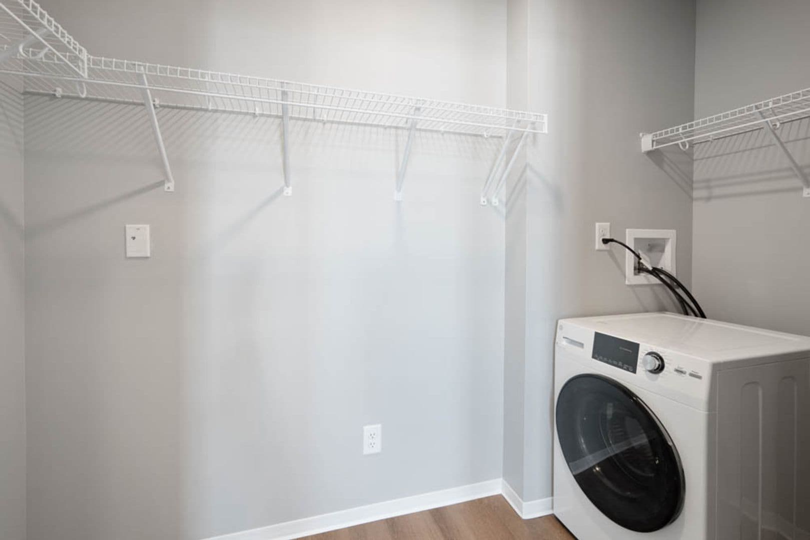 Stevens Point Apartment: 1020 Centerpoint Drive