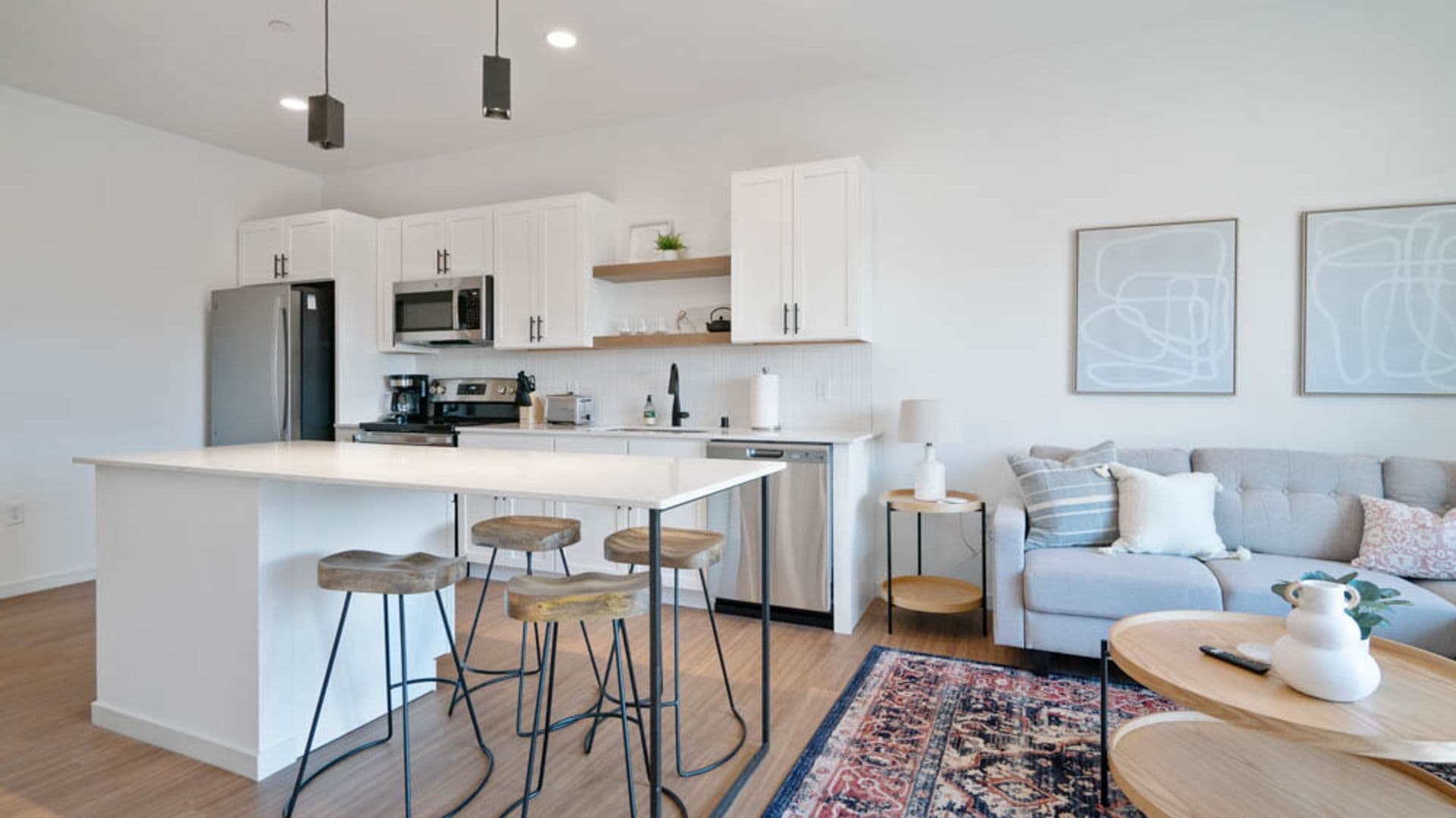 Eau Claire Apartment: 100 N Farwell Street
