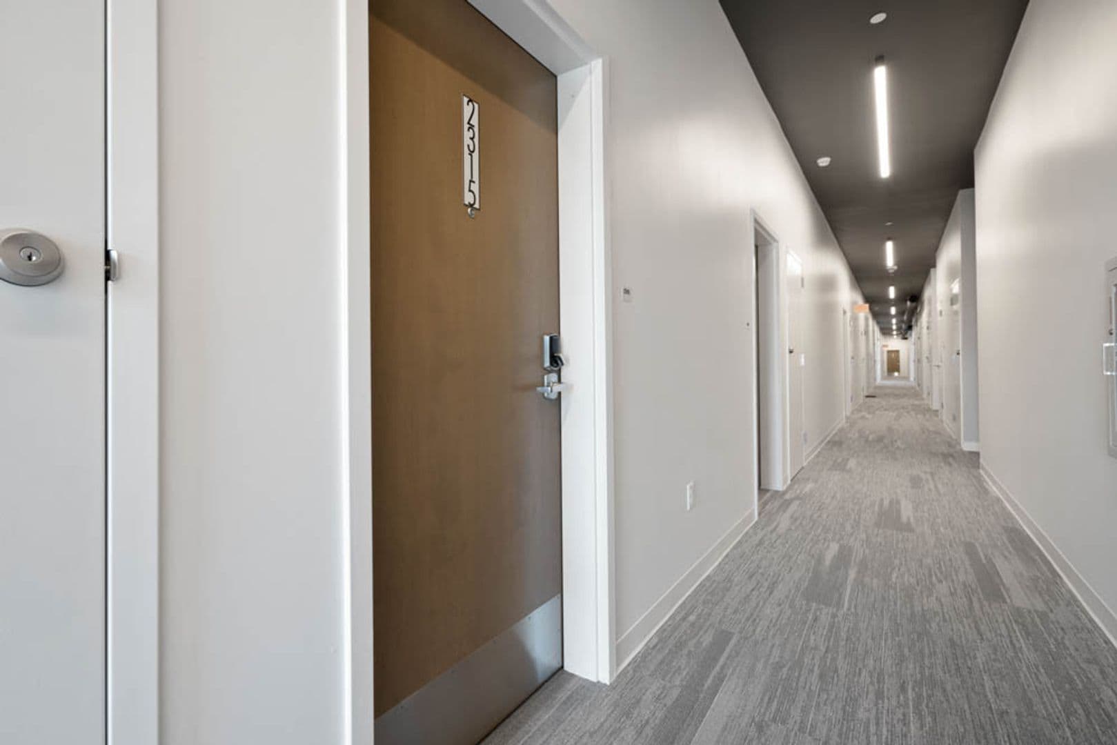 Stevens Point Apartment: 1020 Centerpoint Drive