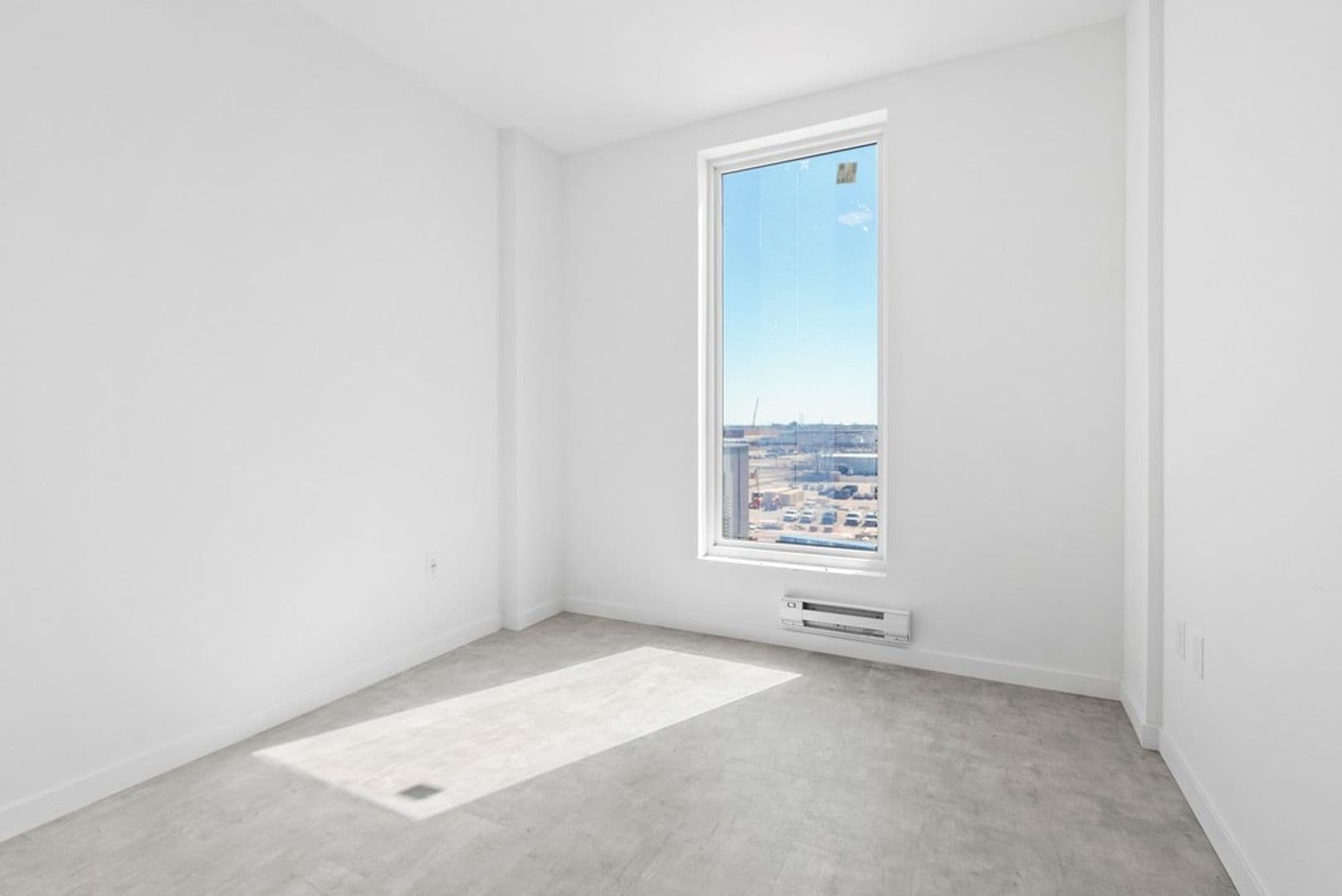 Ashwaubenon Apartment: 686 Mike McCarthy Way