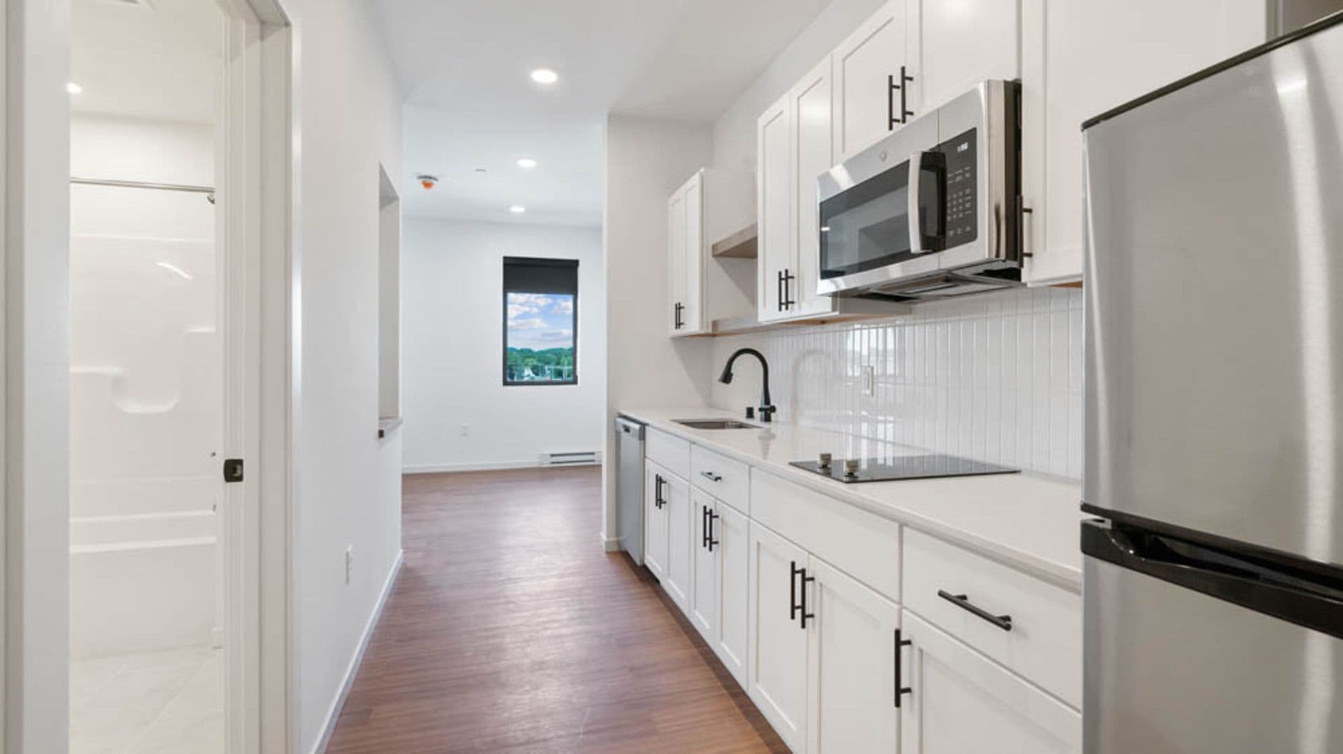 Eau Claire Apartment: 100 N Farwell Street