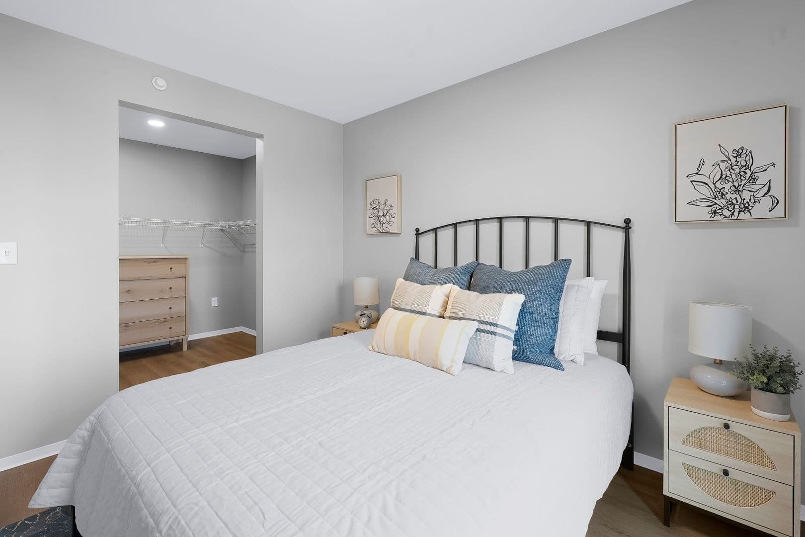 Stevens Point Apartment: 1020 Centerpoint Drive