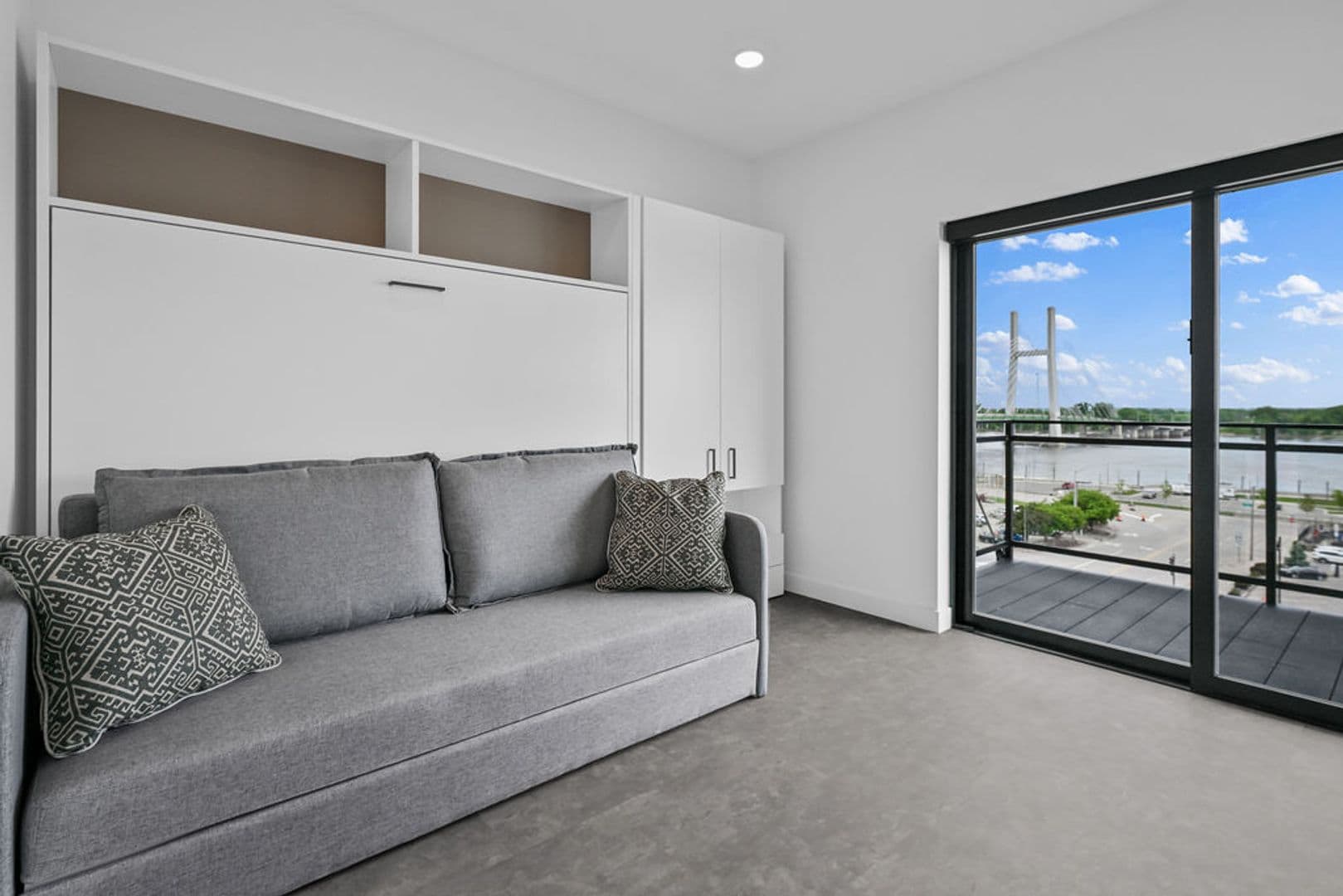 Burlington Apartment: 424 North 3rd Street