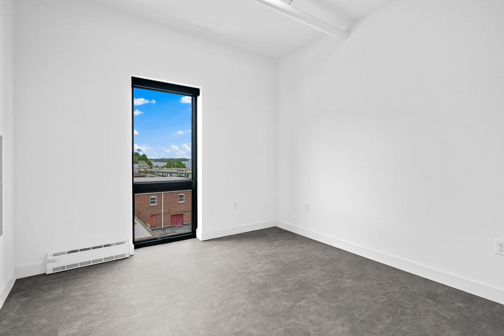 Burlington Apartment: 424 North 3rd Street