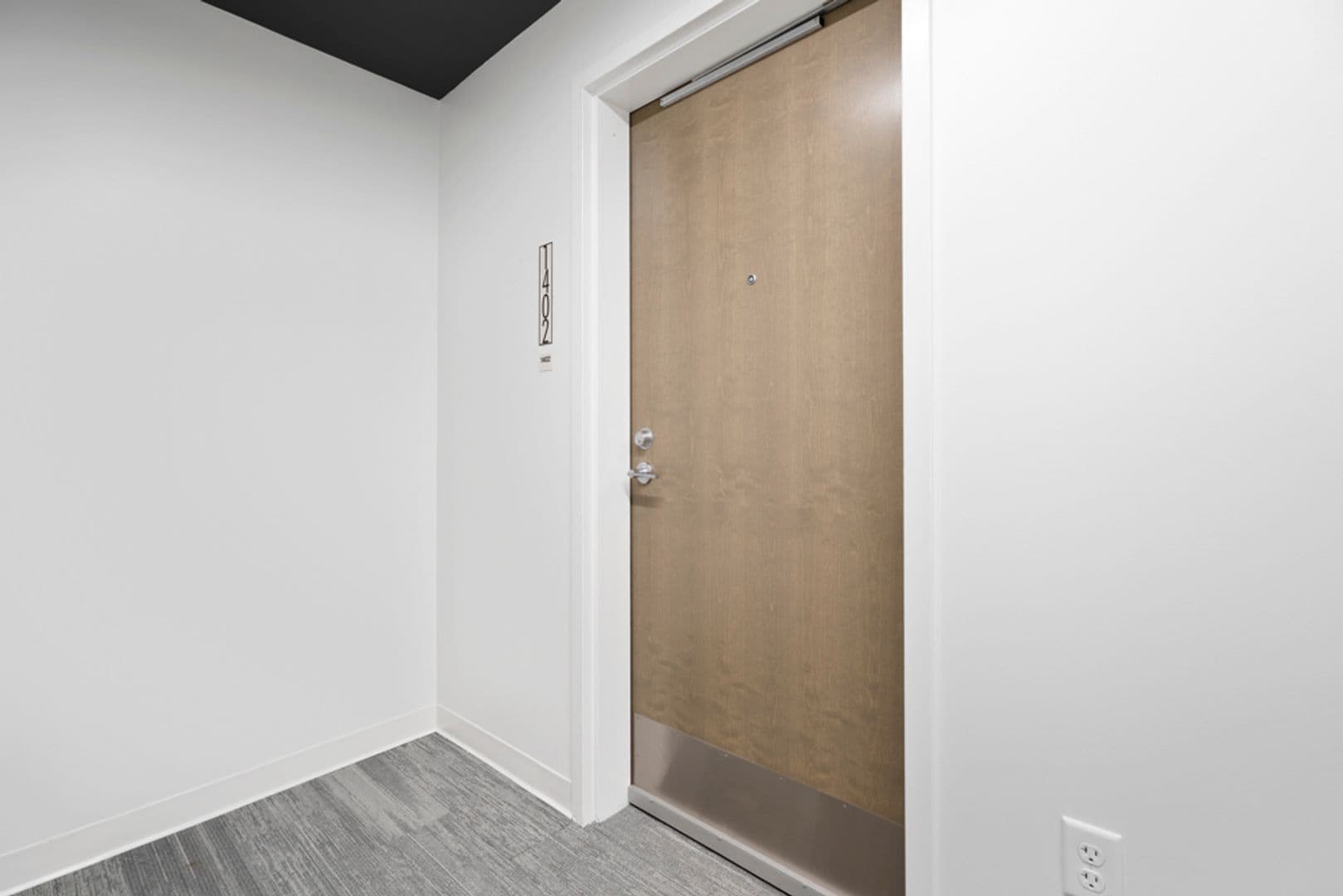 Stevens Point Apartment: 1020 Centerpoint Drive