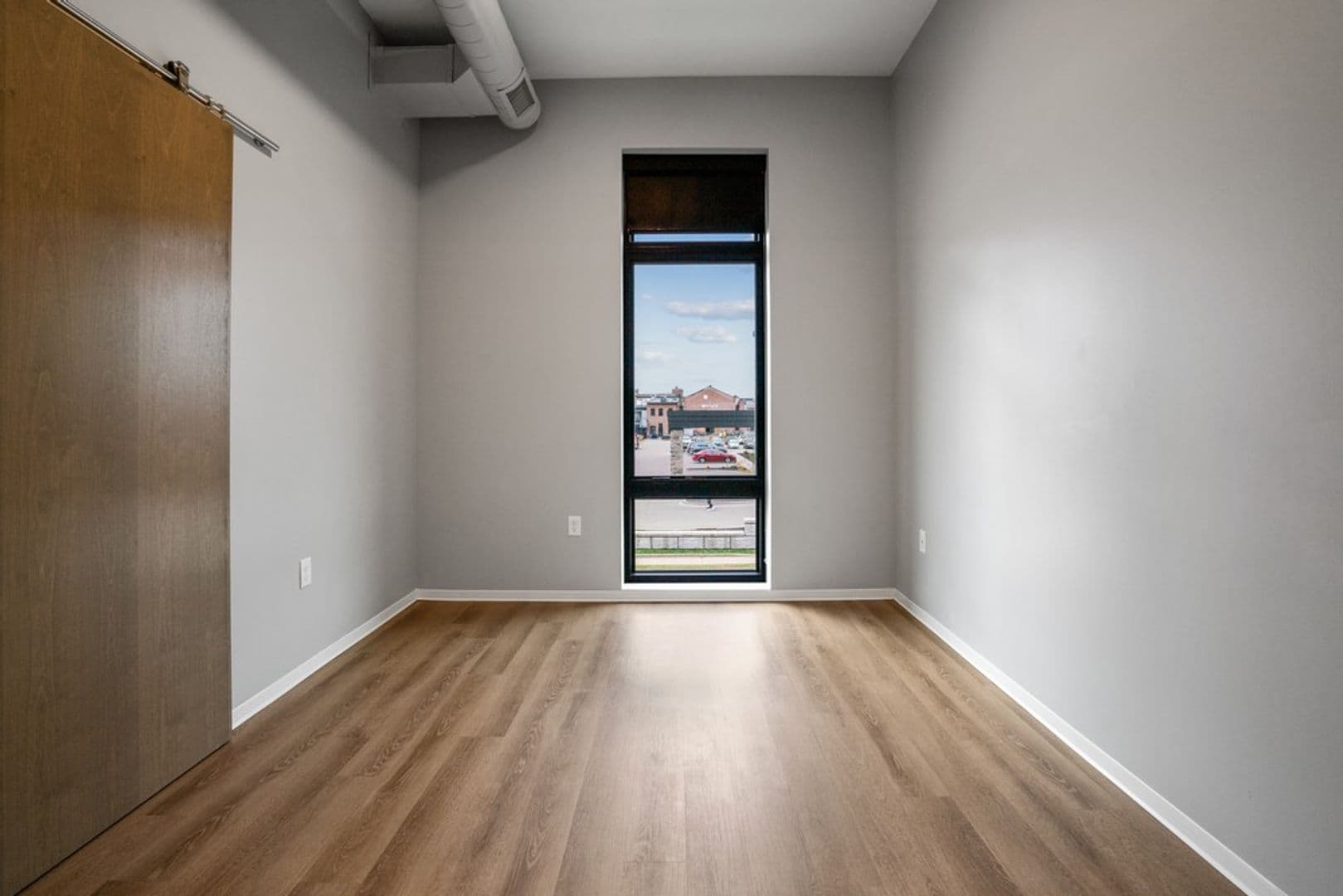 Stevens Point Apartment: 1020 Centerpoint Drive