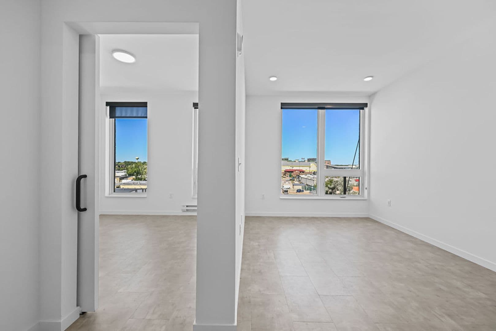 Ashwaubenon Apartment: 686 Mike McCarthy Way