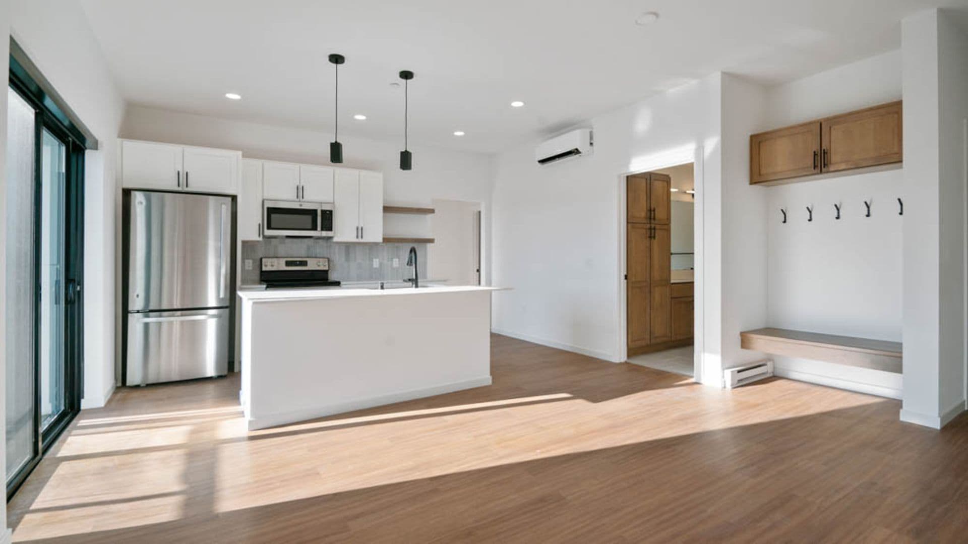 Eau Claire Apartment: 100 N Farwell Street