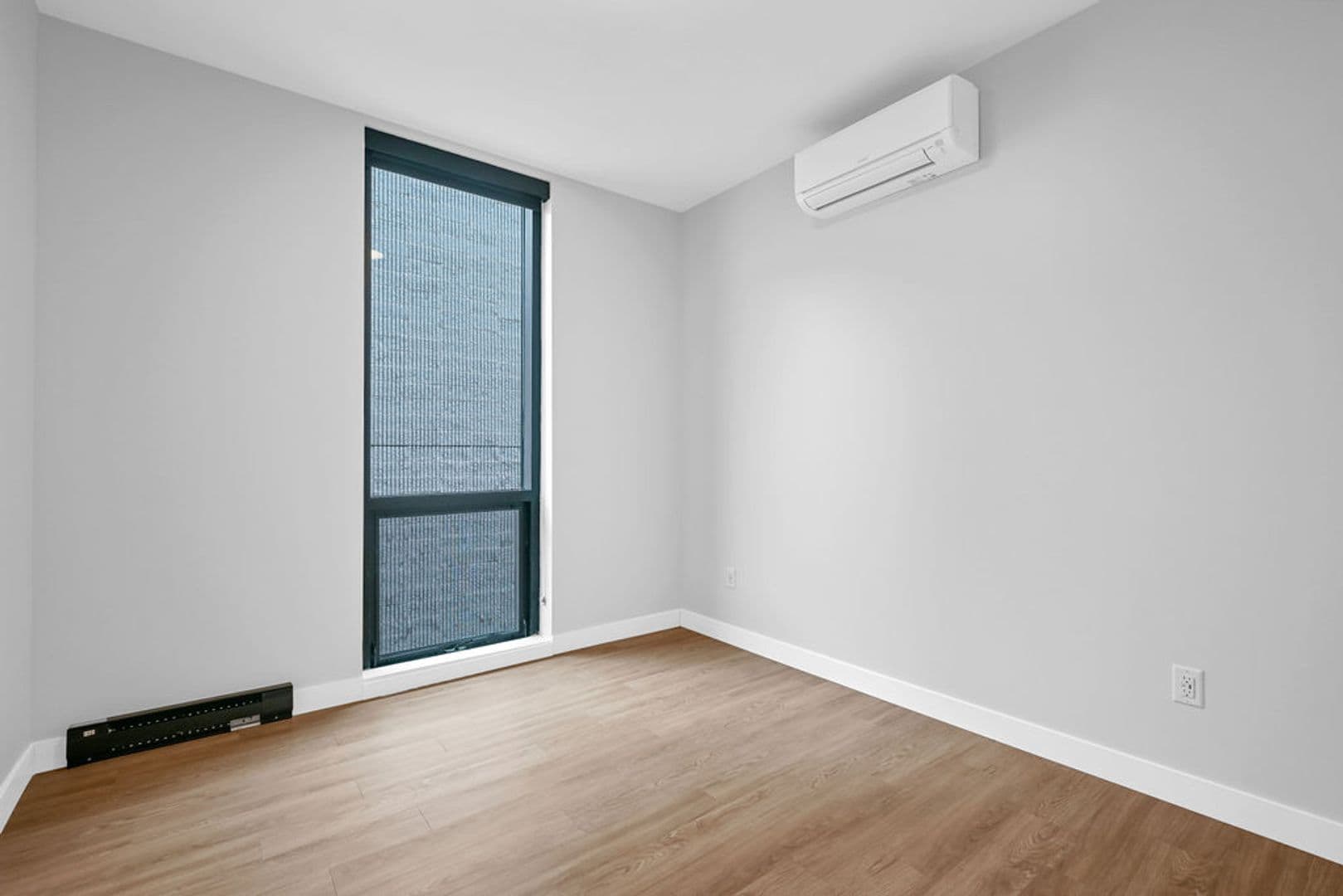 Appleton Apartment: 115 E. Washington St.
