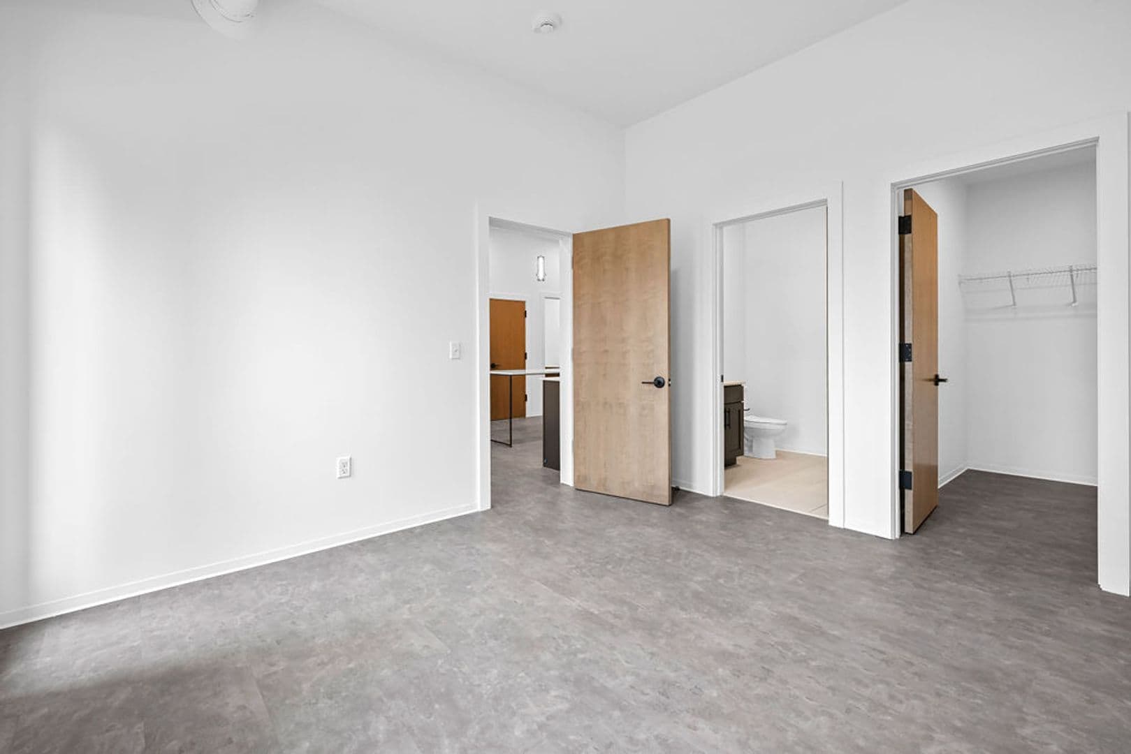 Stevens Point Apartment: 1020 Centerpoint Drive