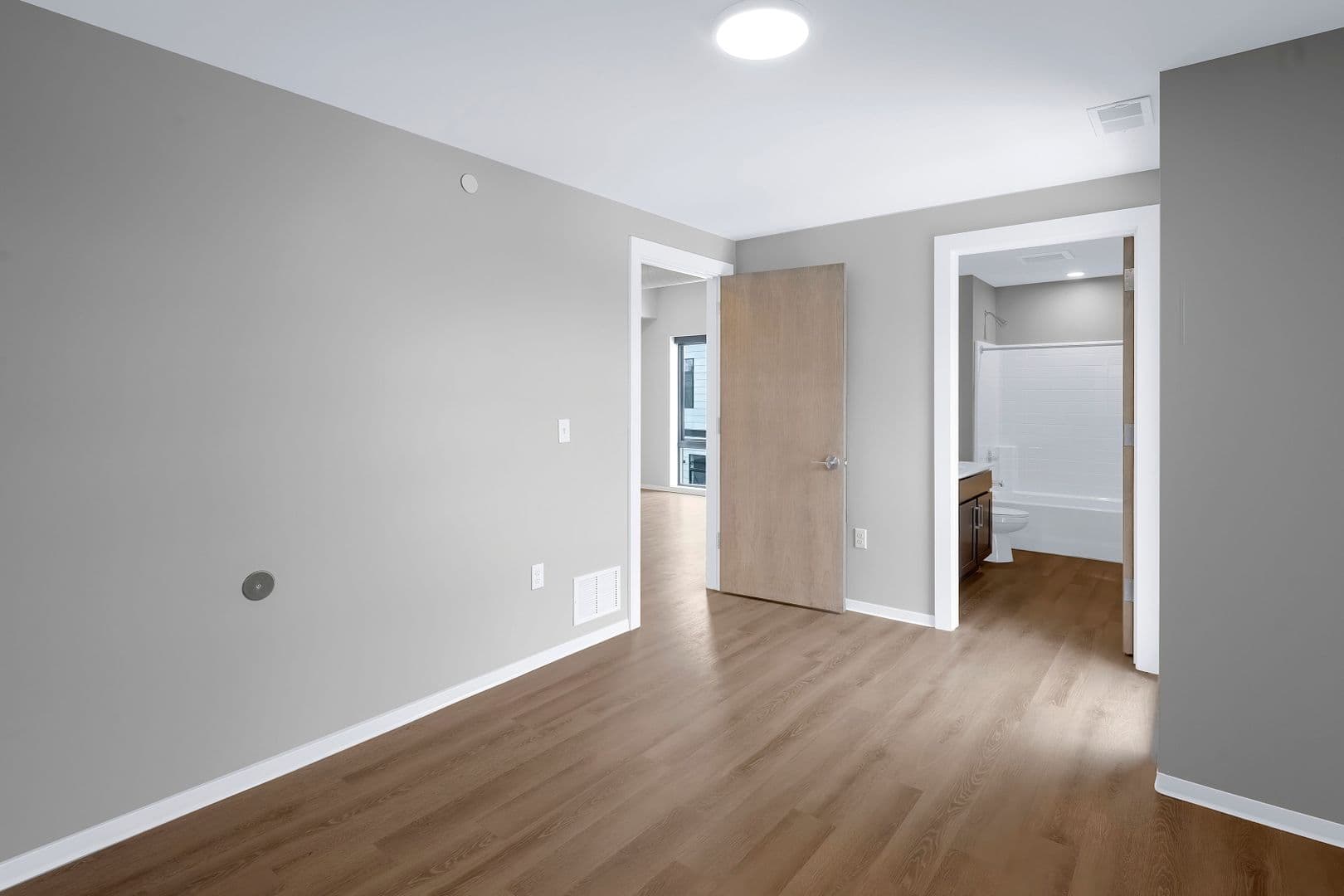 Stevens Point Apartment: 1020 Centerpoint Drive