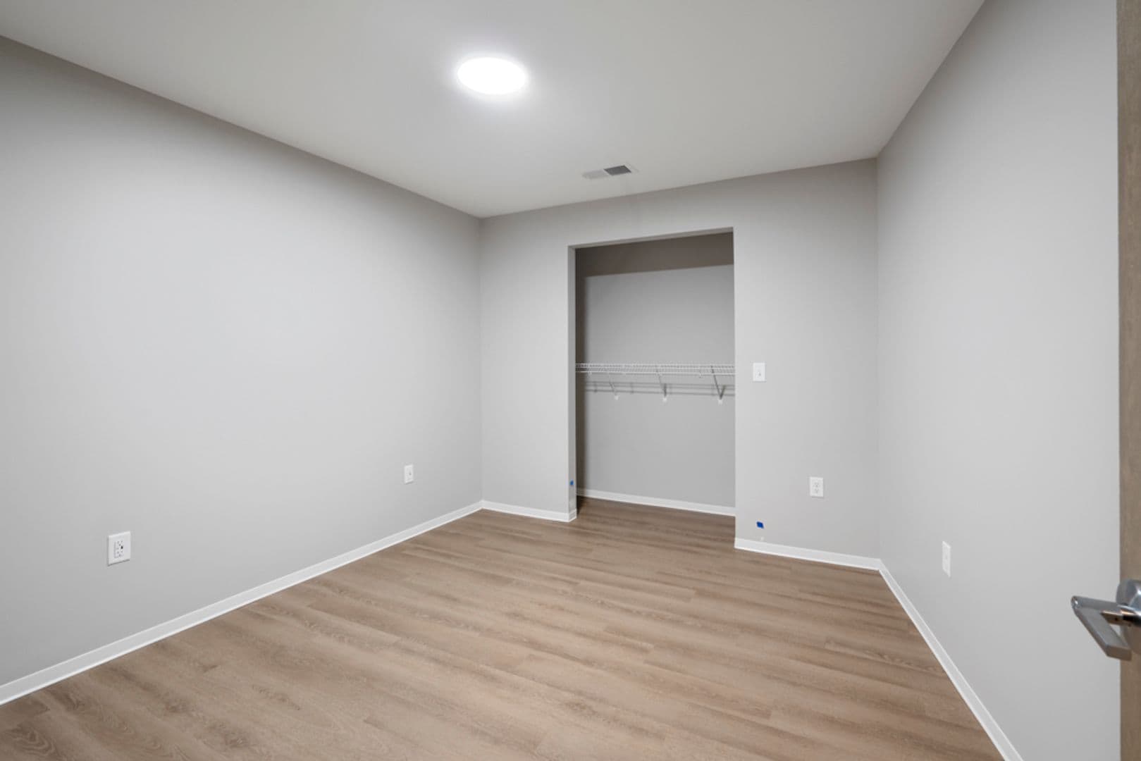 Stevens Point Apartment: 1020 Centerpoint Drive