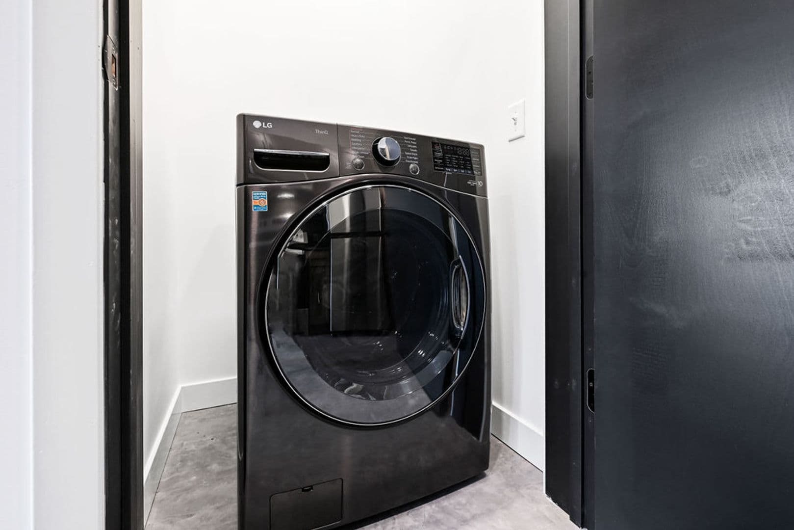 Burlington Apartment: 424 North 3rd Street