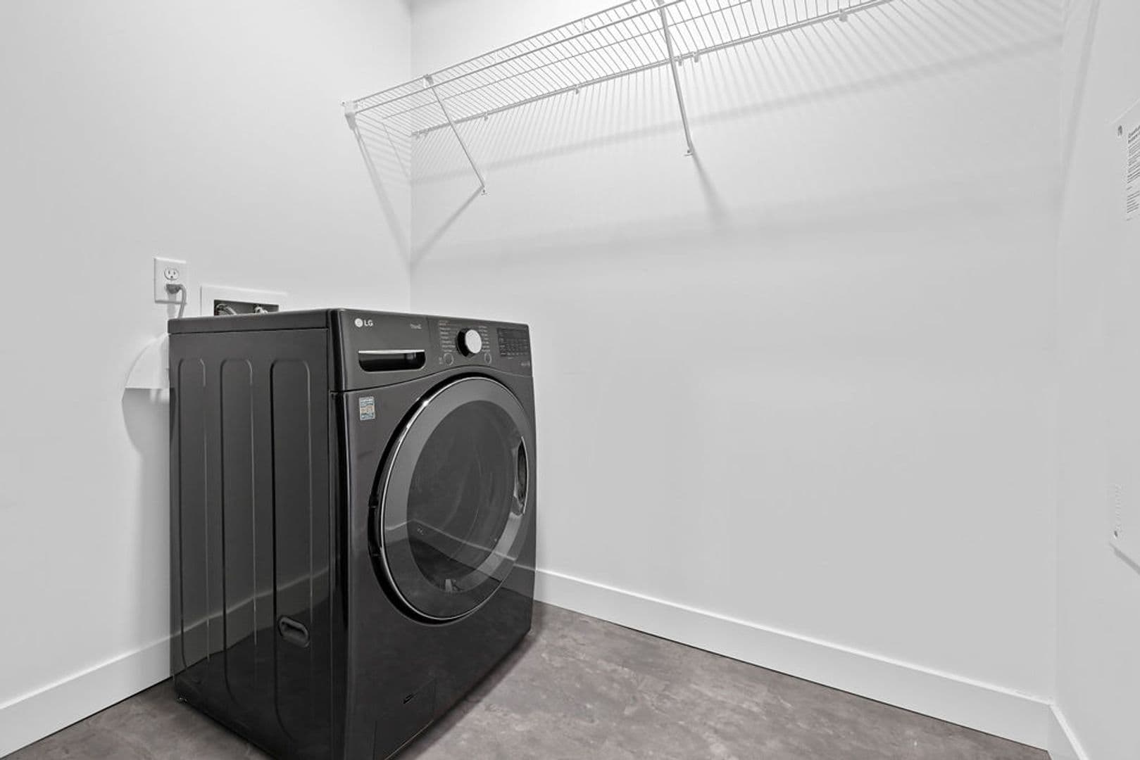 Burlington Apartment: 424 North 3rd Street