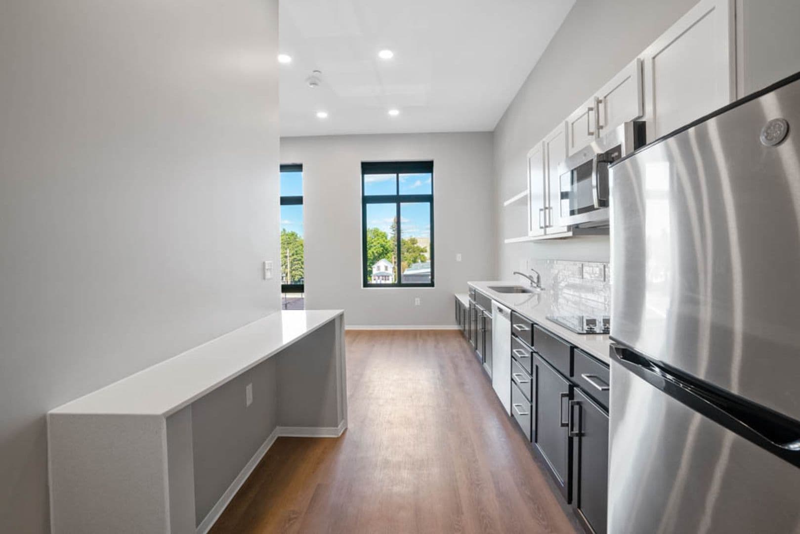 Stevens Point Apartment: 1020 Centerpoint Drive