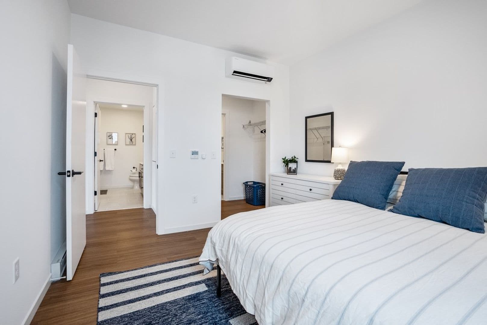 Eau Claire Apartment: 100 N Farwell Street