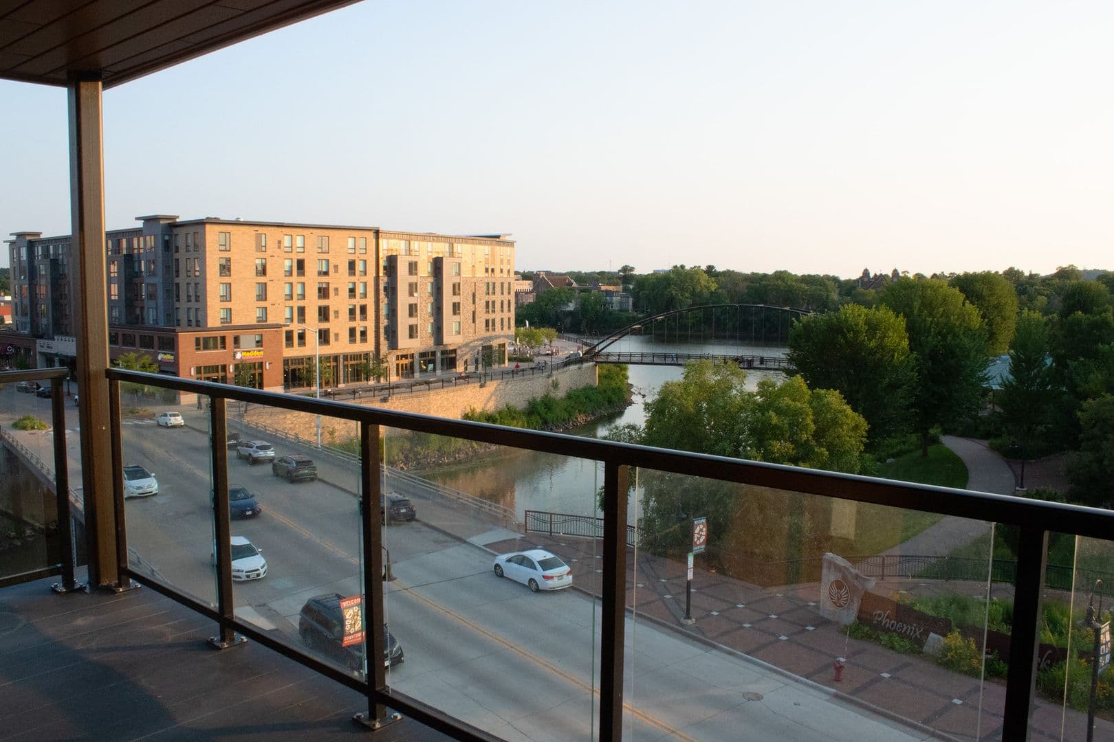 Eau Claire Apartment: 100 N Farwell Street