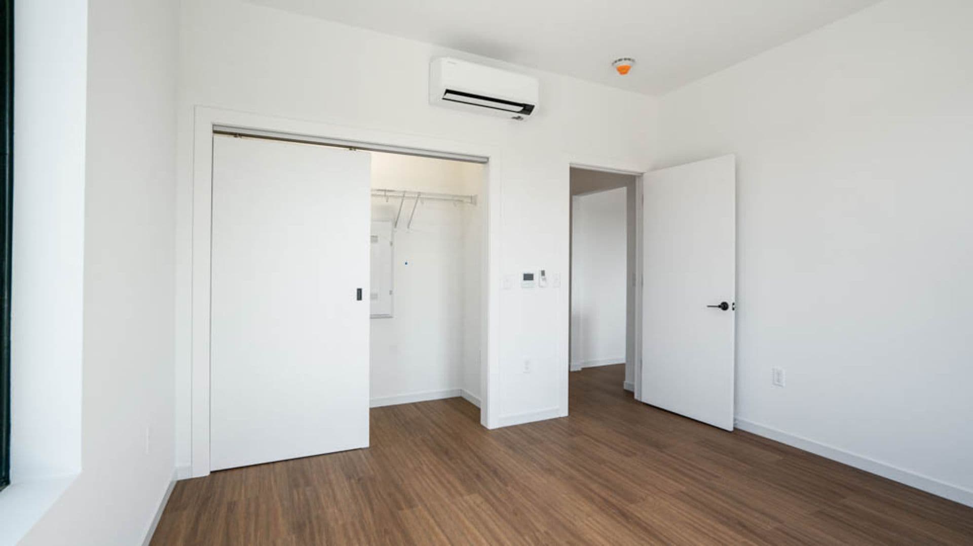 Eau Claire Apartment: 100 N Farwell Street