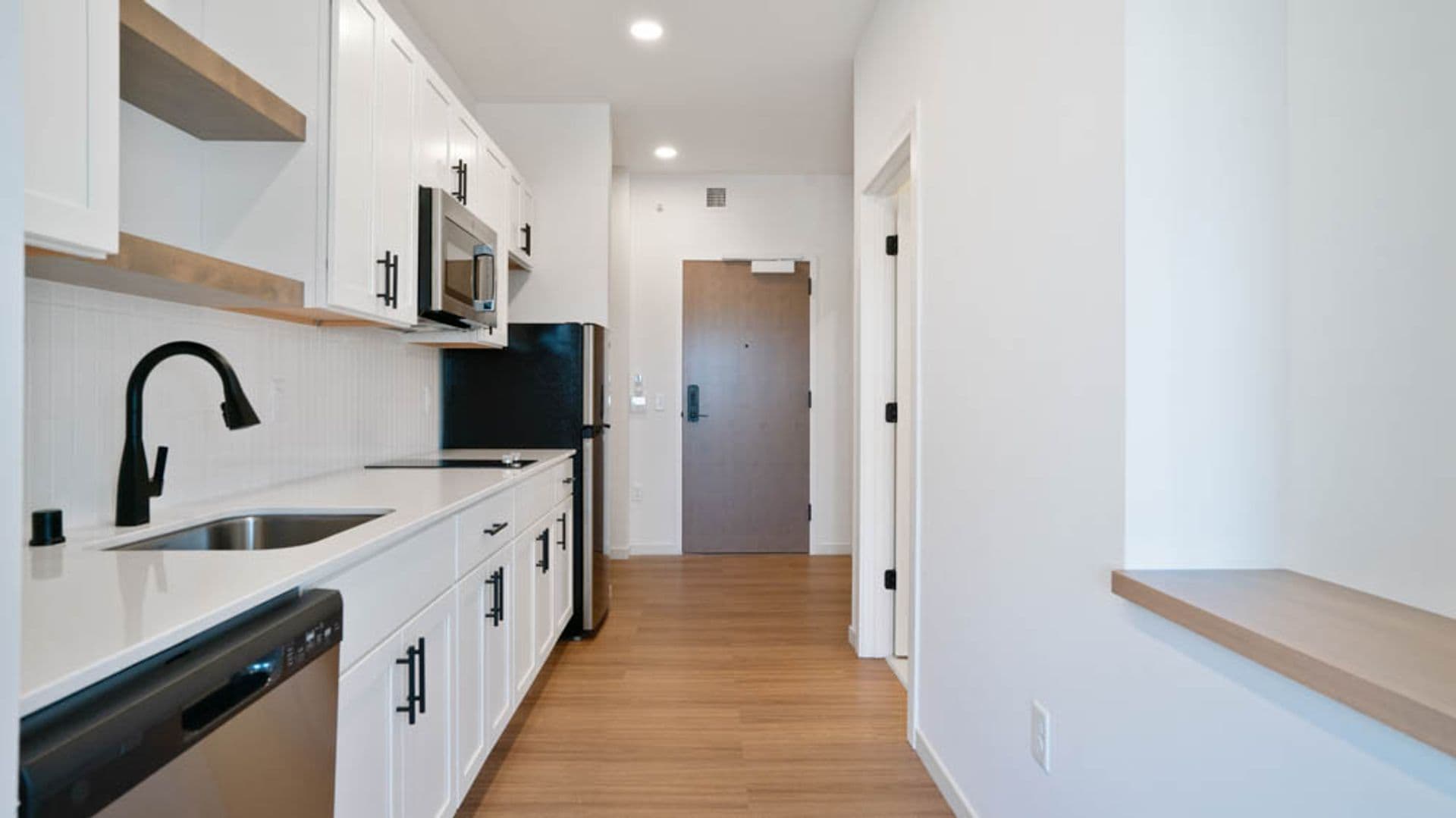 Eau Claire Apartment: 100 N Farwell Street
