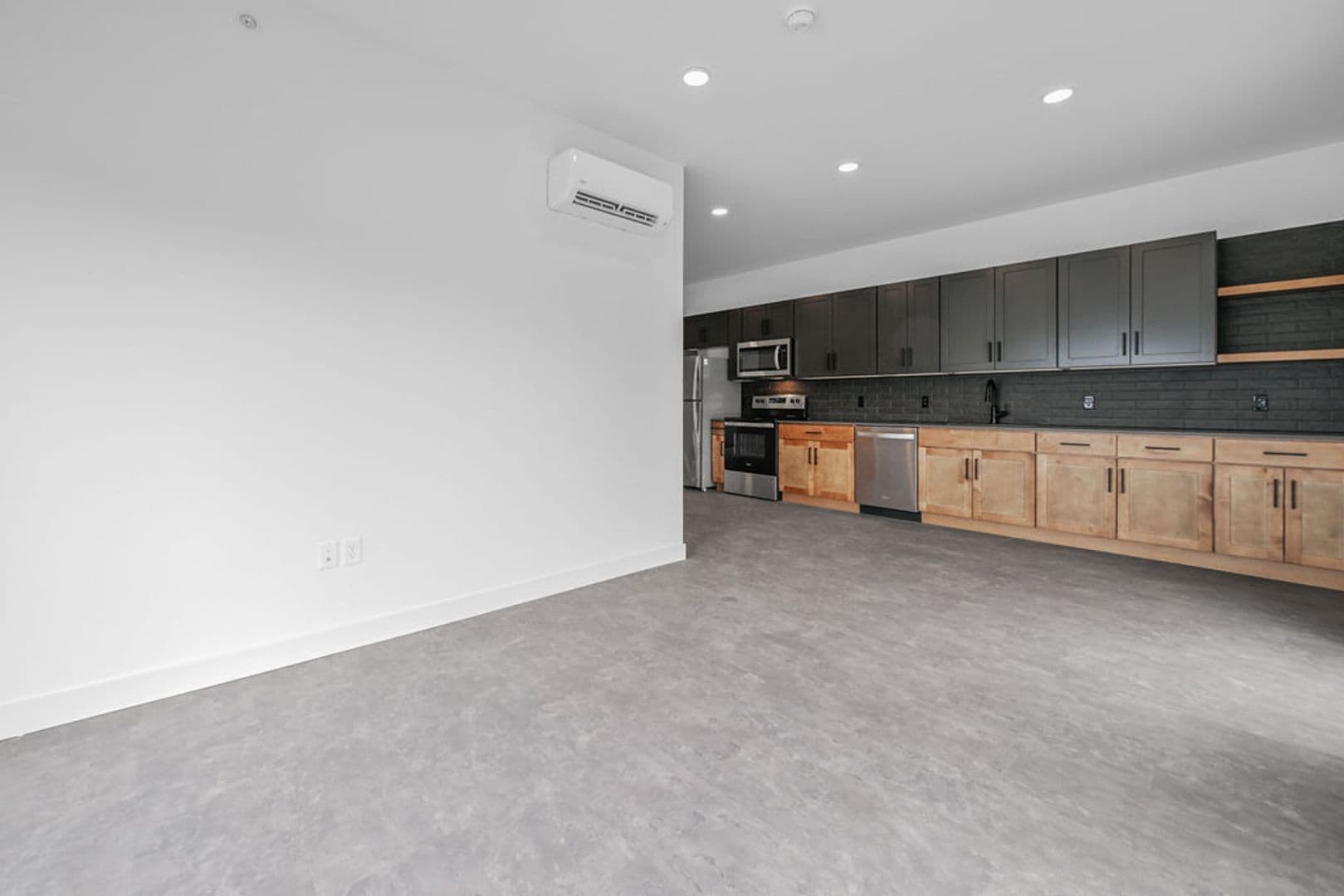 Burlington Apartment: 424 North 3rd Street