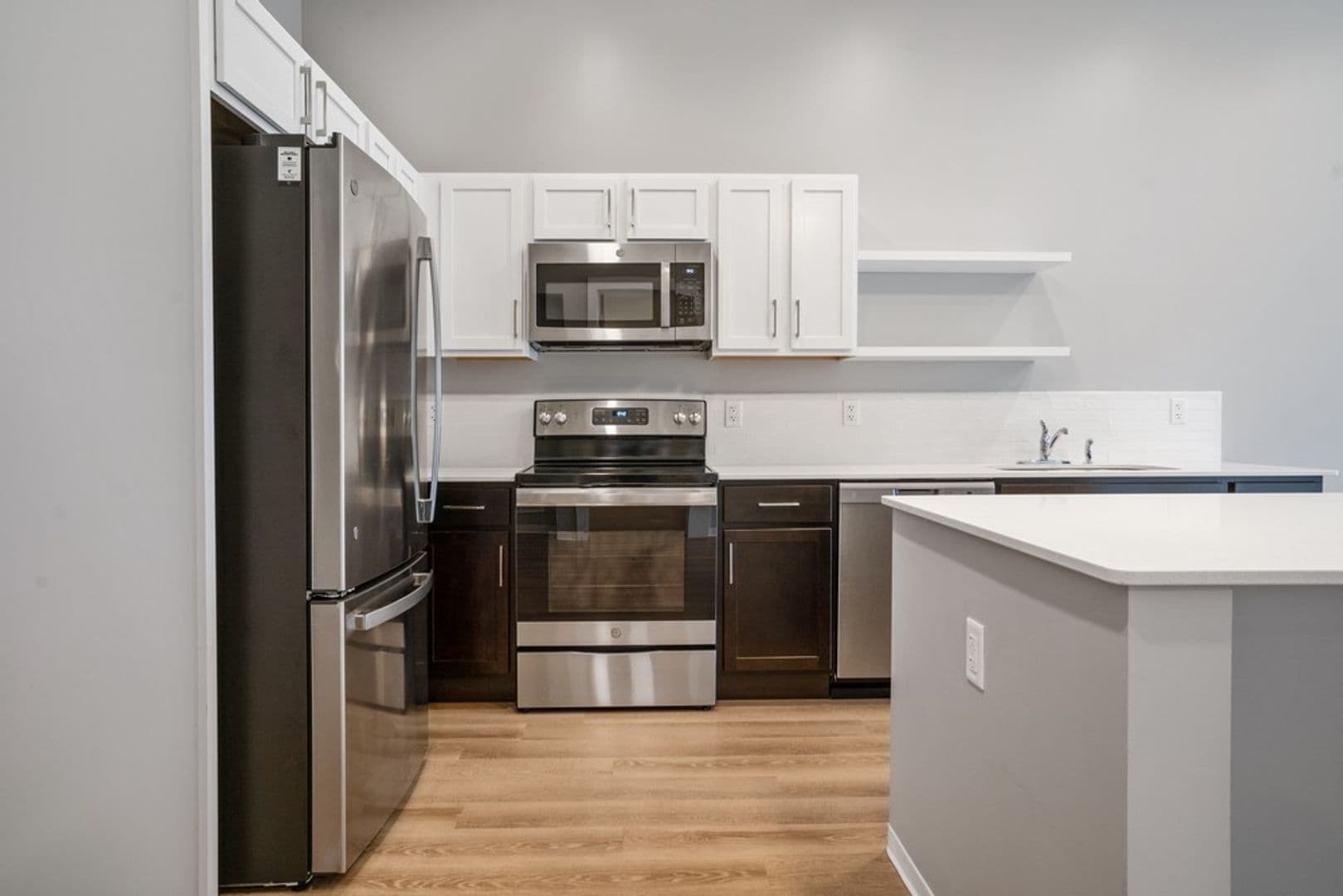 Stevens Point Apartment: 1020 Centerpoint Drive