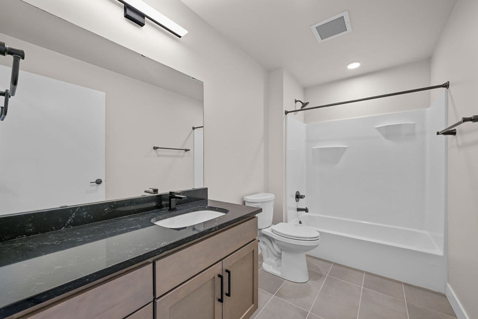 Appleton Apartment: 115 E. Washington St.