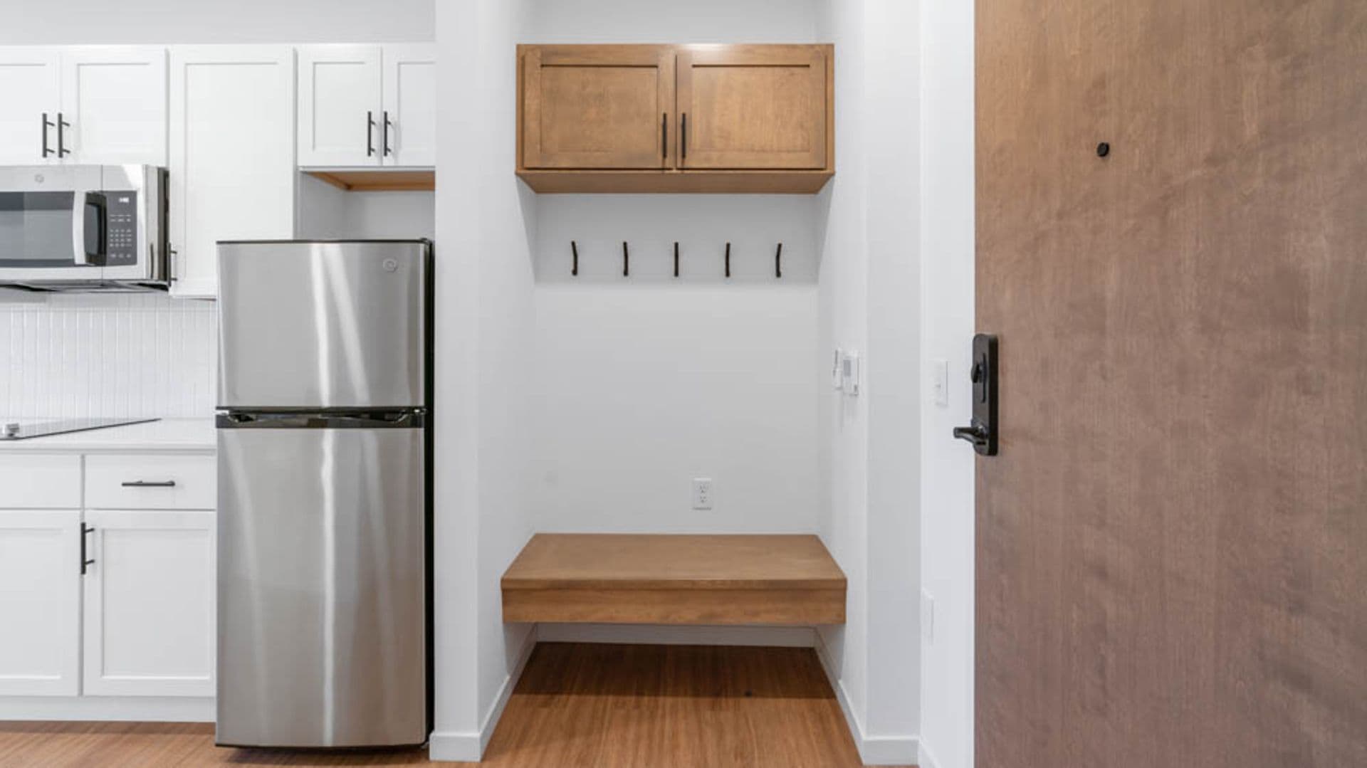 Eau Claire Apartment: 100 N Farwell Street