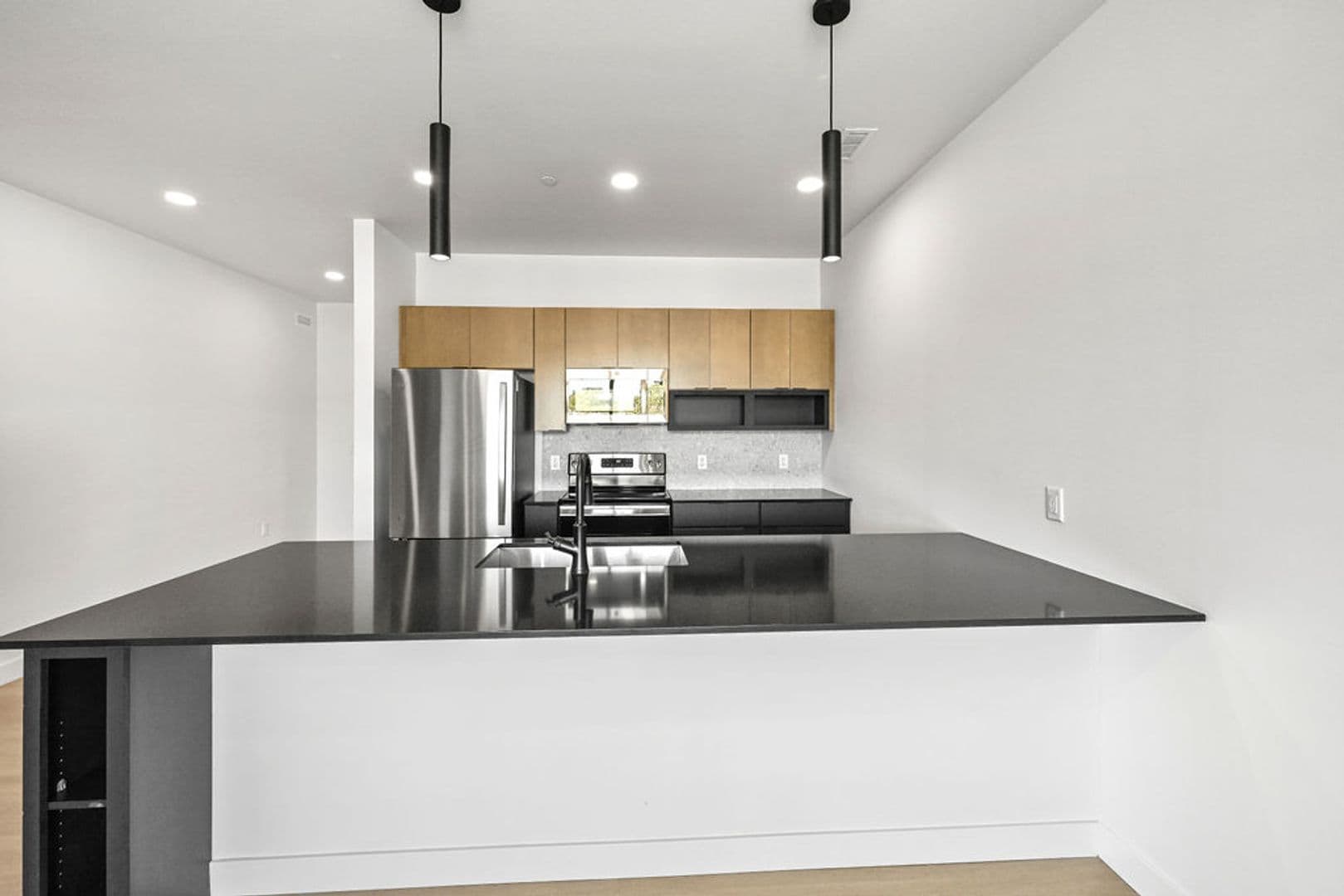 Oshkosh Apartment: 417 Marion Road