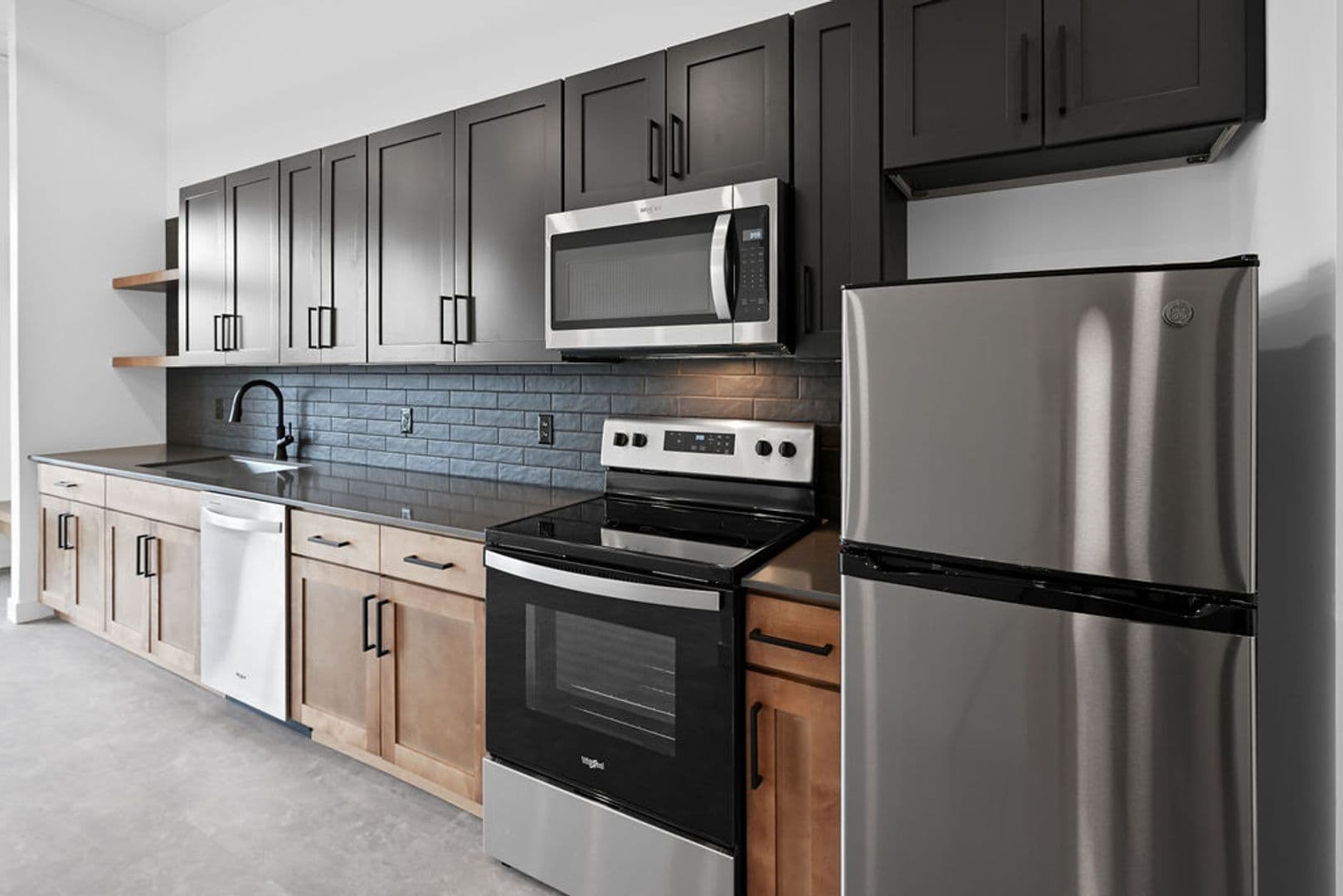 Burlington Apartment: 424 North 3rd Street