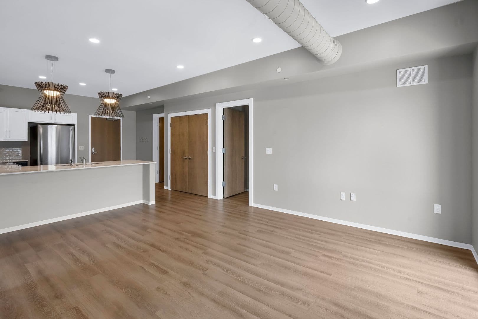 Stevens Point Apartment: 1020 Centerpoint Drive
