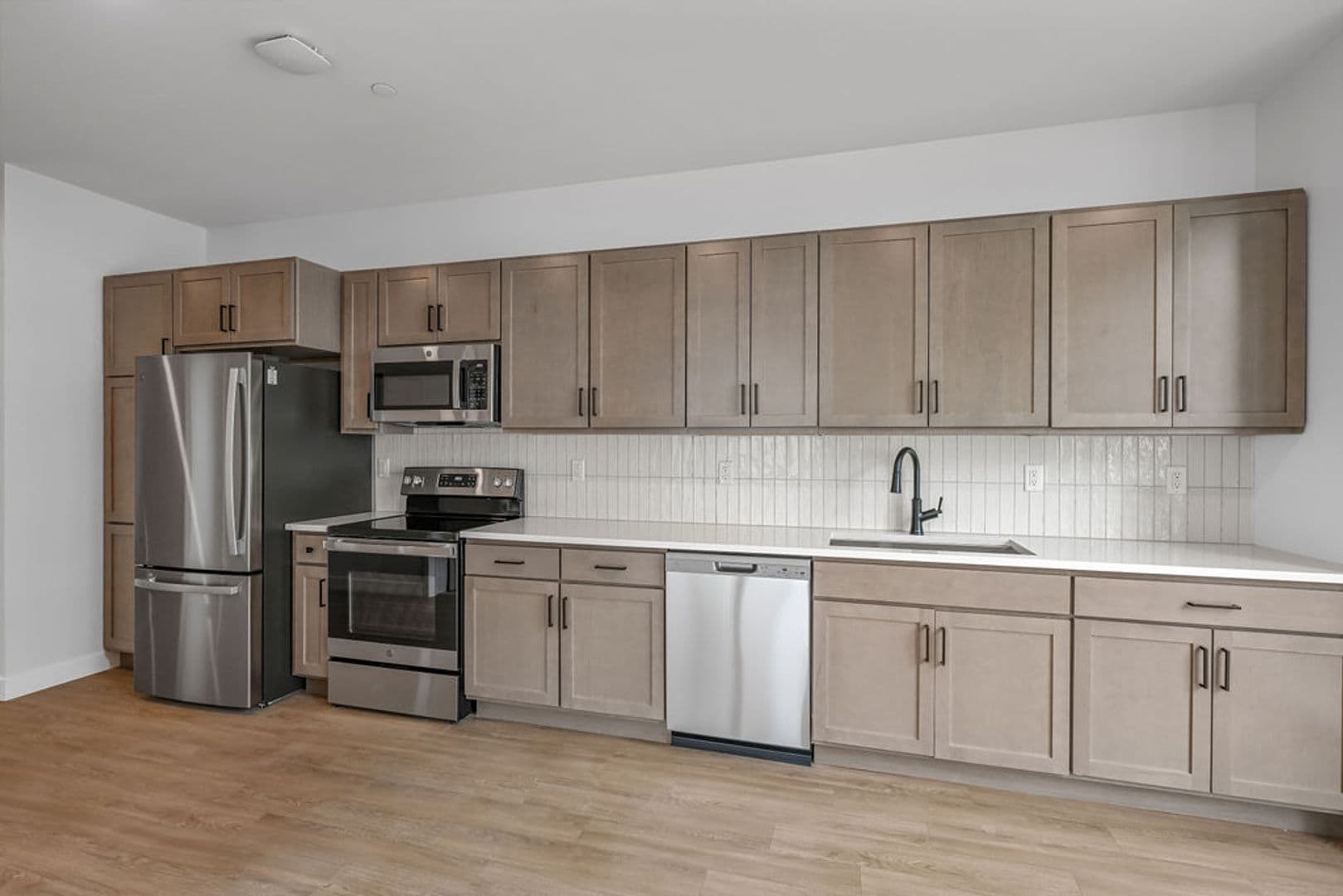 Appleton Apartment: 115 E. Washington St.