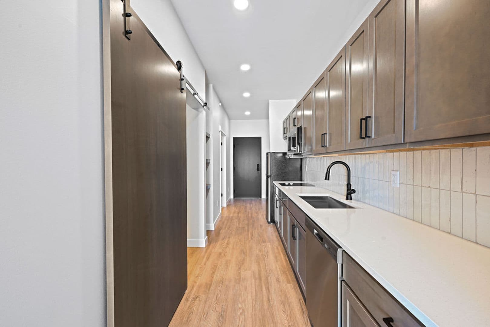 Appleton Apartment: 115 E. Washington St.