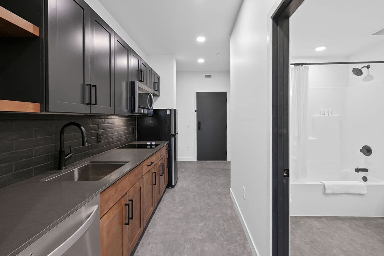 Burlington Apartment: 424 North 3rd Street