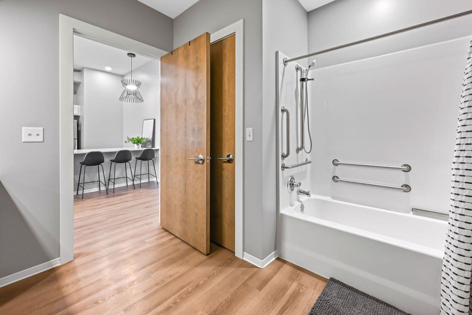 Stevens Point Apartment: 1020 Centerpoint Drive
