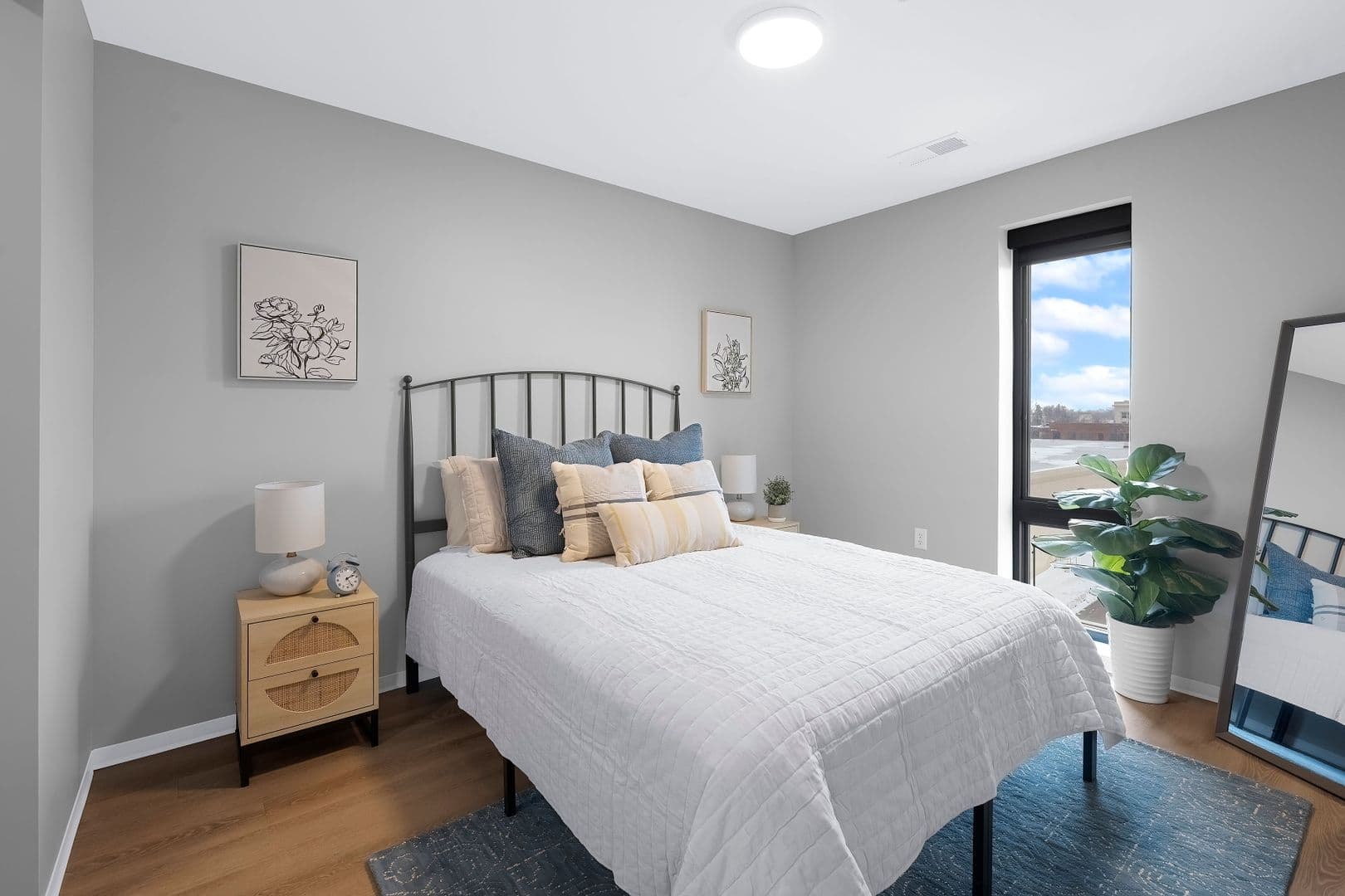 Stevens Point Apartment: 1020 Centerpoint Drive