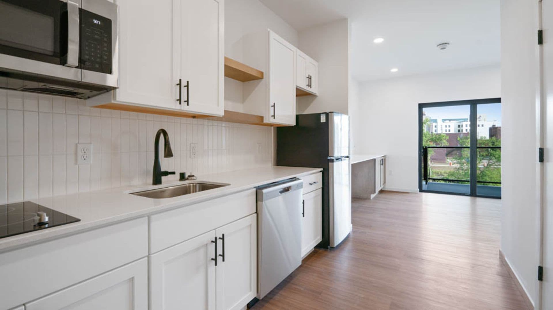 Eau Claire Apartment: 100 N Farwell Street