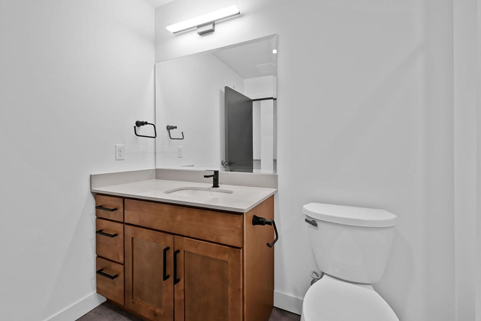 Burlington Apartment: 424 North 3rd Street