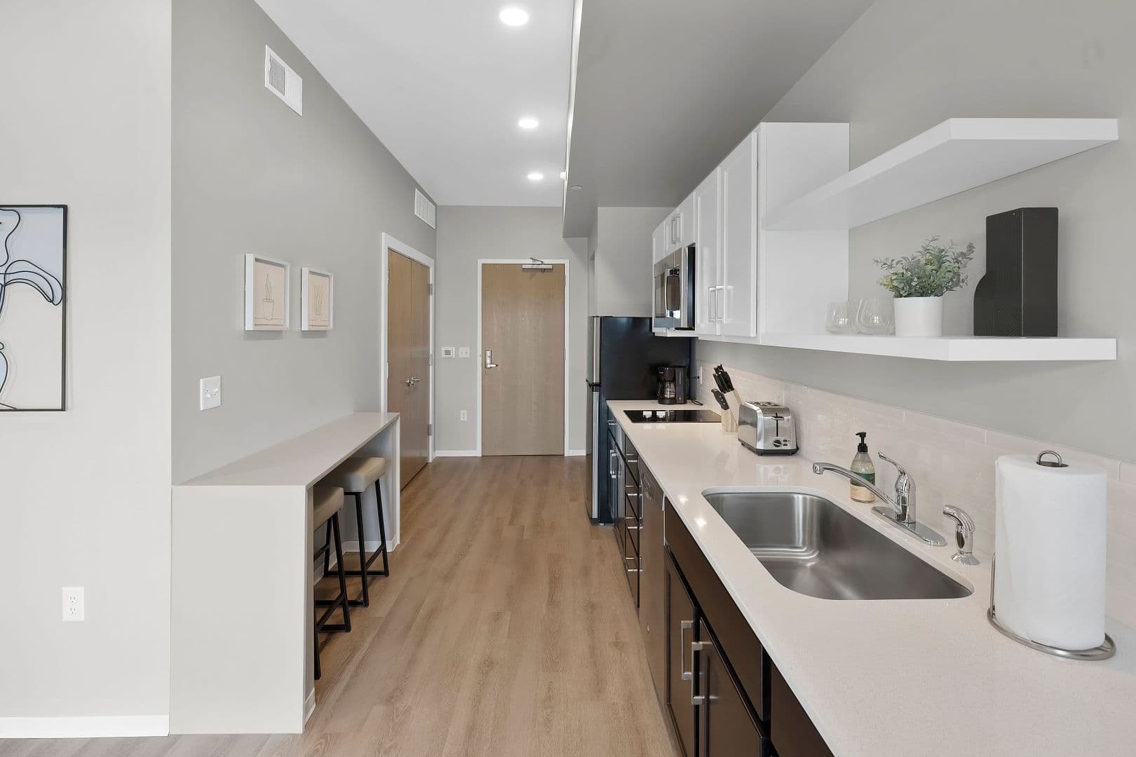 Stevens Point Apartment: 1020 Centerpoint Drive