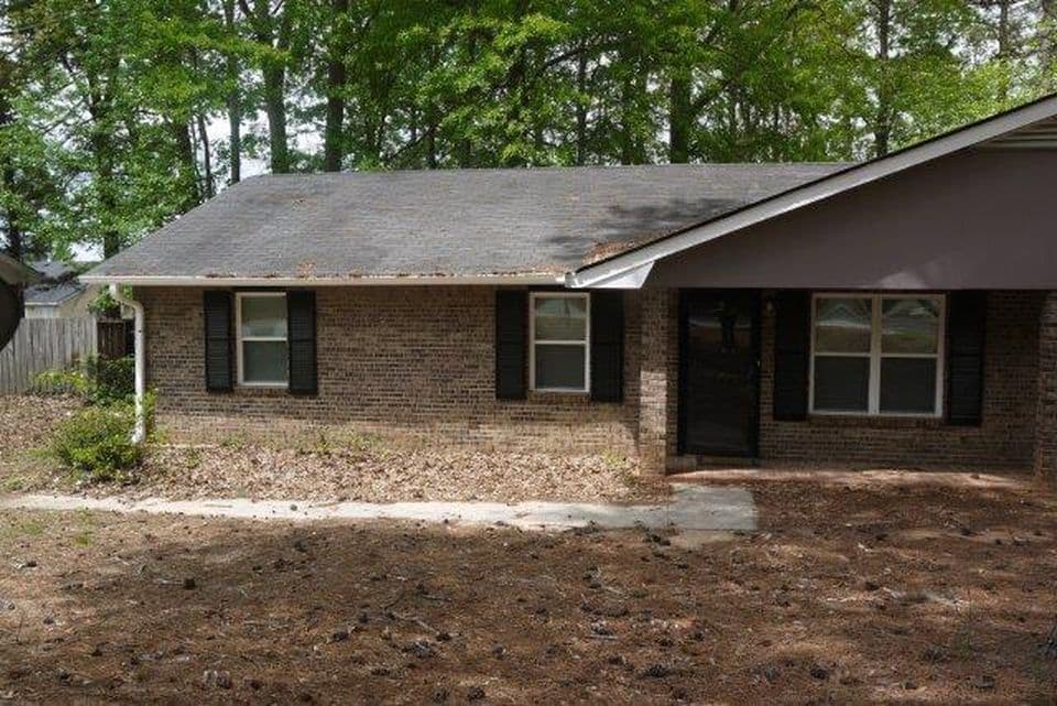 Riverdale House: 8297 Glenwoods Terrace