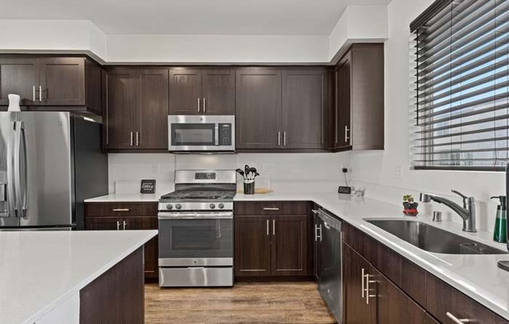 San Diego Condo: 5402 Calle Sandwaves Unit 165