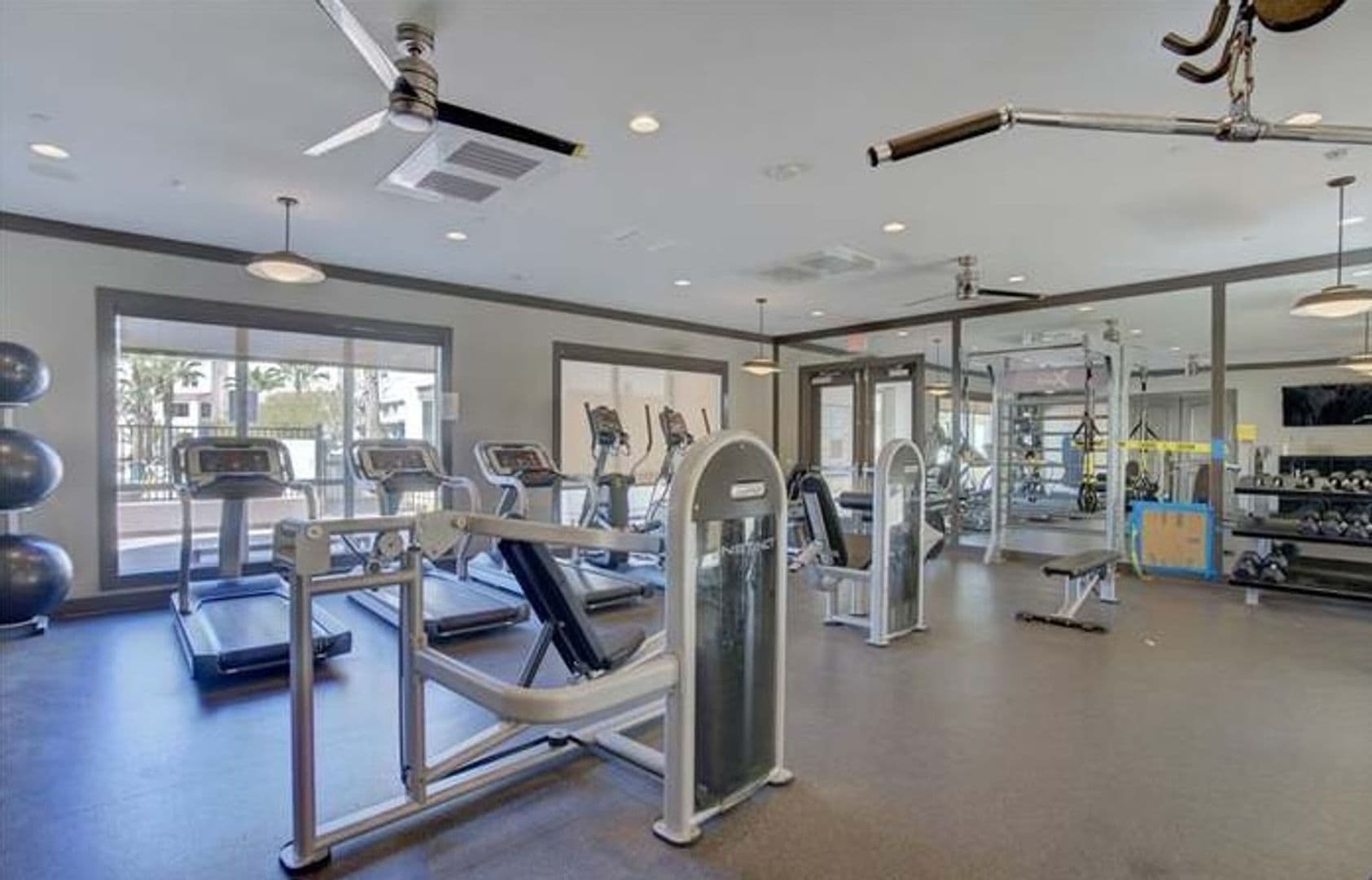 San Diego Condo: 5402 Calle Sandwaves Unit 165