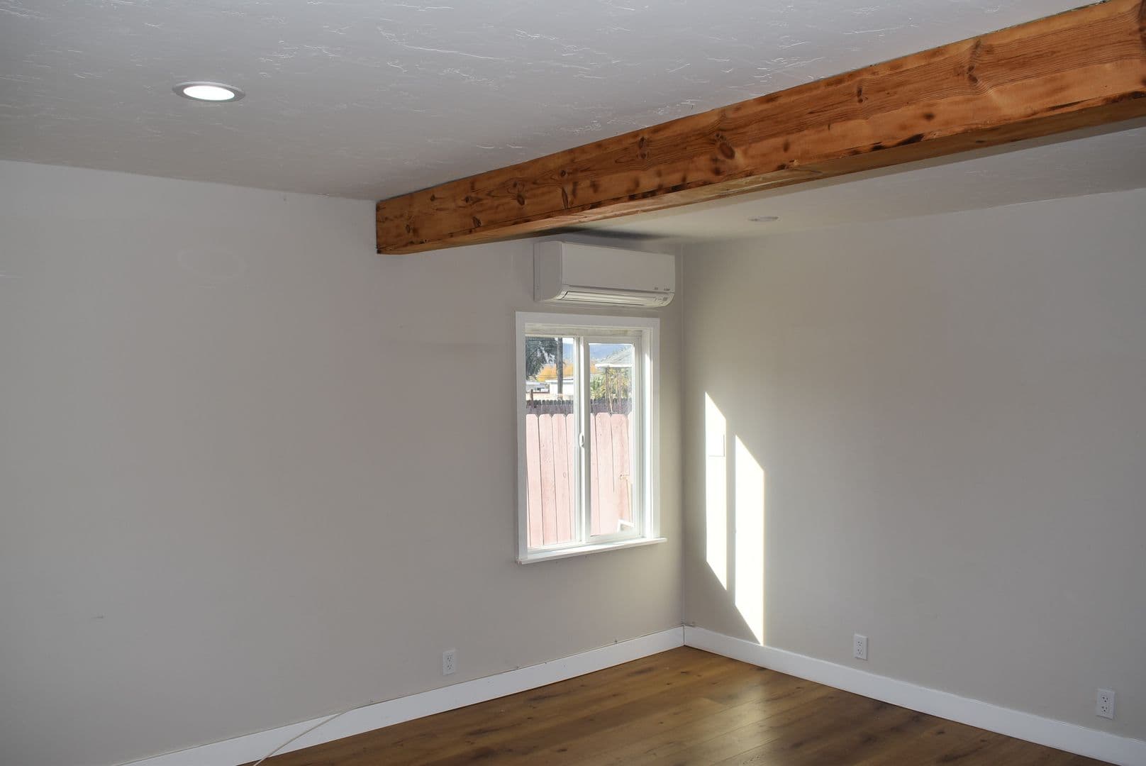 Lakeside House: 13037 Julian Ave -ADU