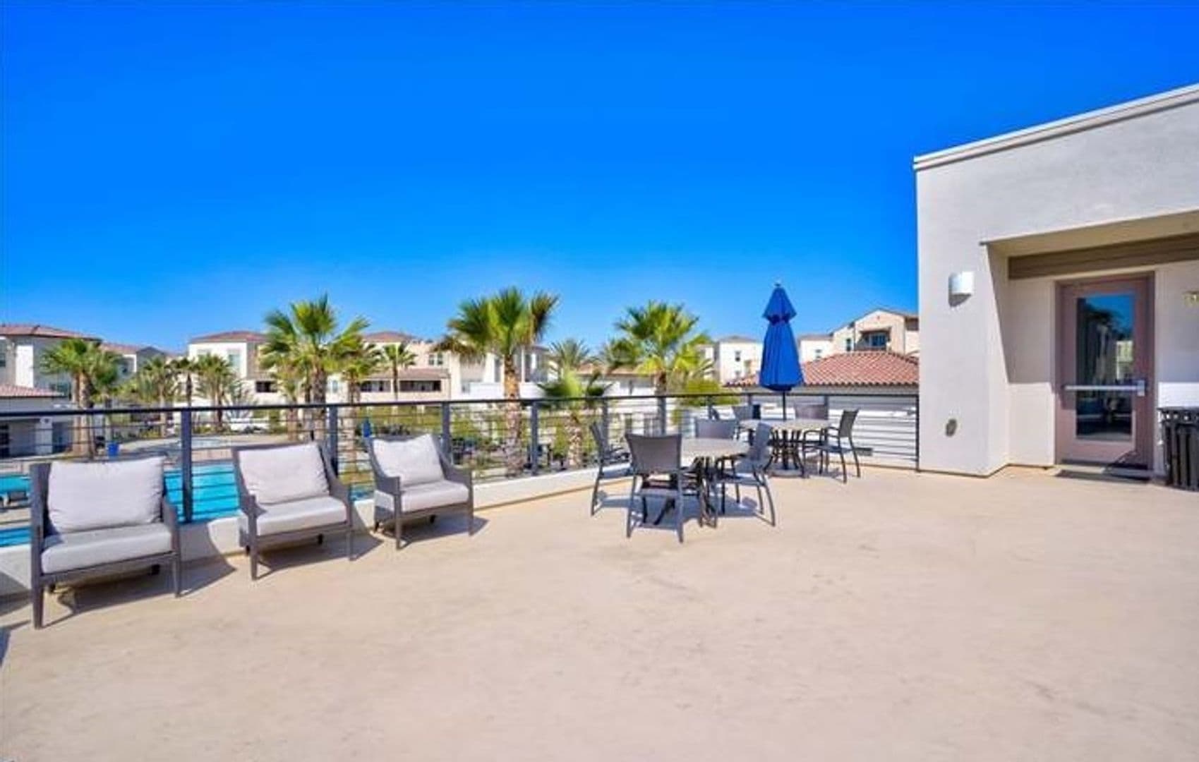 San Diego Condo: 5402 Calle Sandwaves Unit 165