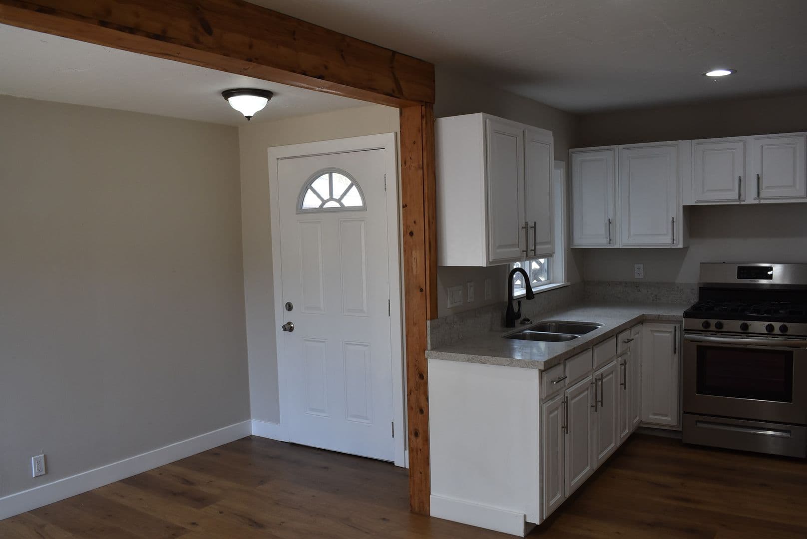 Lakeside House: 13037 Julian Ave -ADU